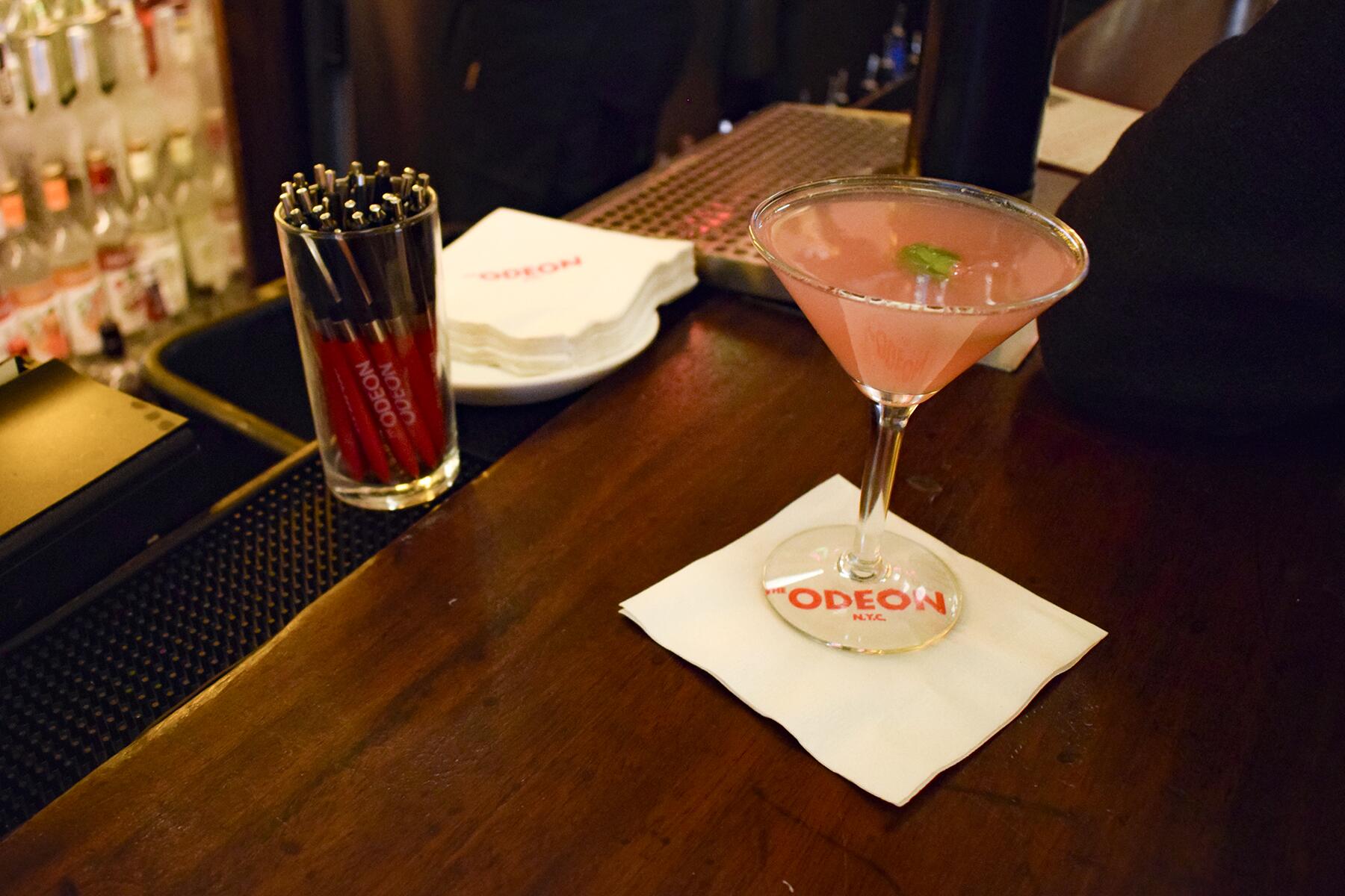 12_BarsThatInventedClassicCocktails__CosmopolitanTheOdeon_12 _DSC0231