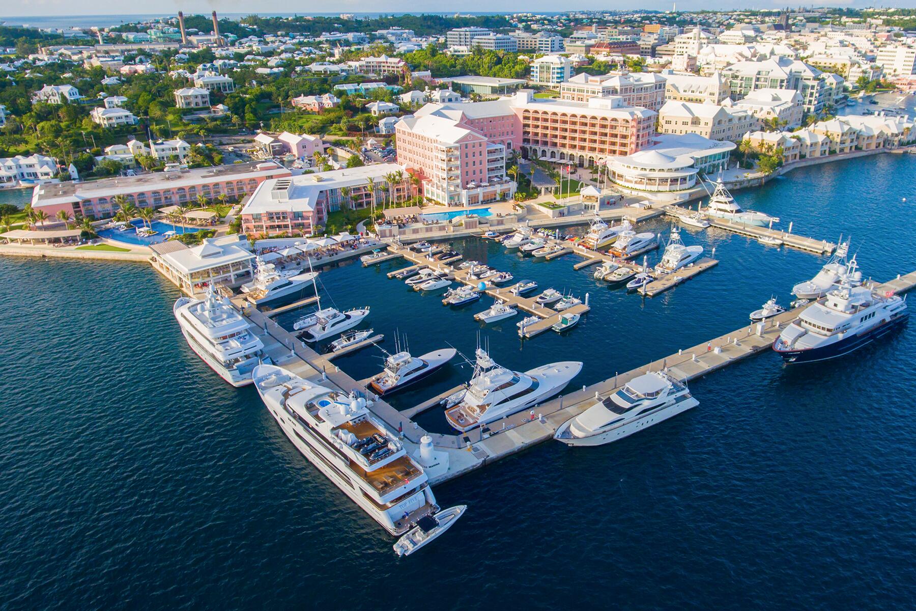 01_BestHotelsBermuda__HamiltonPrincessAndBeachClub1 main aerial