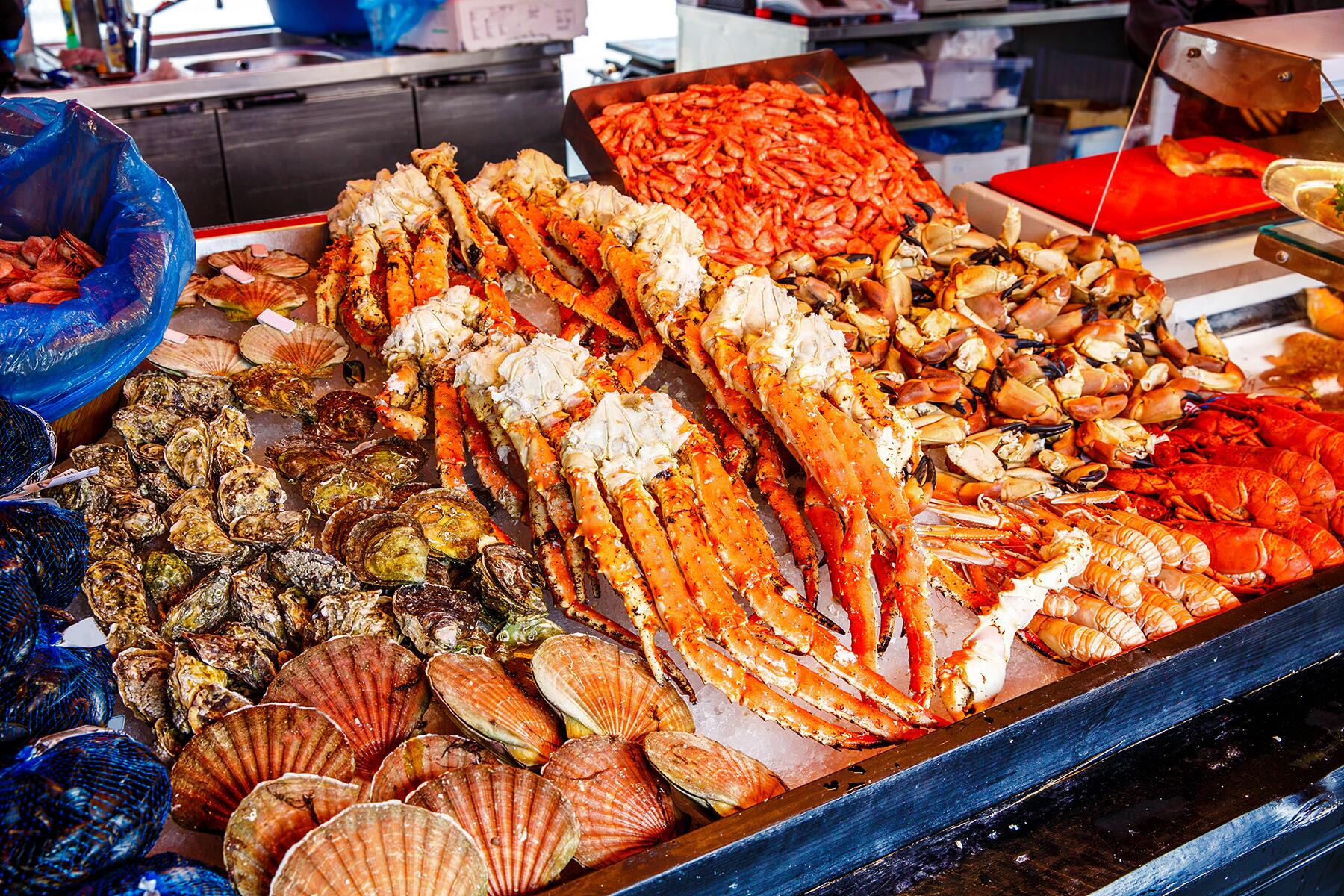 03_15ThingstoEatandDrinkNorway__King'sCrab_shutterstock_300214019