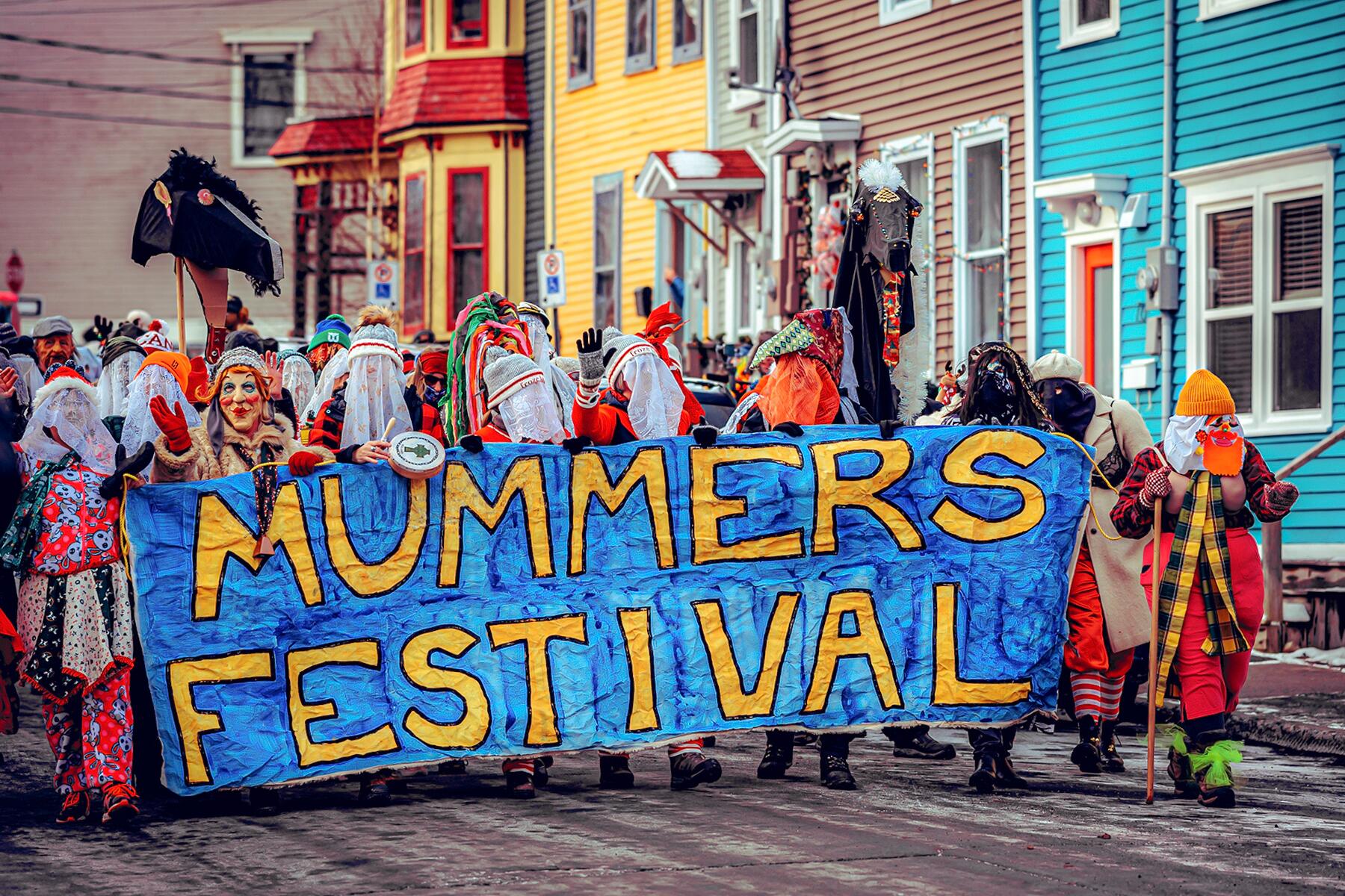 03_NewfoundlandQuirkyTrad__DresslikeMummers_3.) Photo Credit Ritchie Perez
