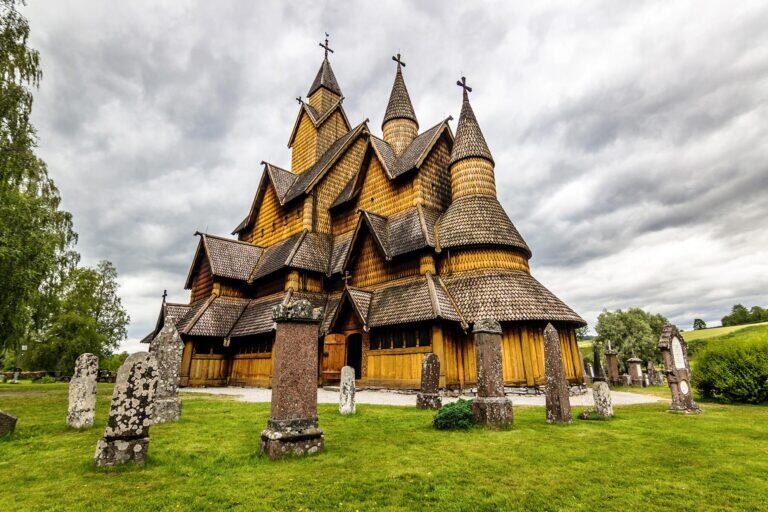 <a href='http://www.fodors.com/world/europe/norway/experiences/news/15-architectural-masterpieces-you-didnt-know-existed-in-norway#'>From "15 Architectural Masterpieces You Didn’t Know Existed in Norway: Heddal Stave Church"</a>
