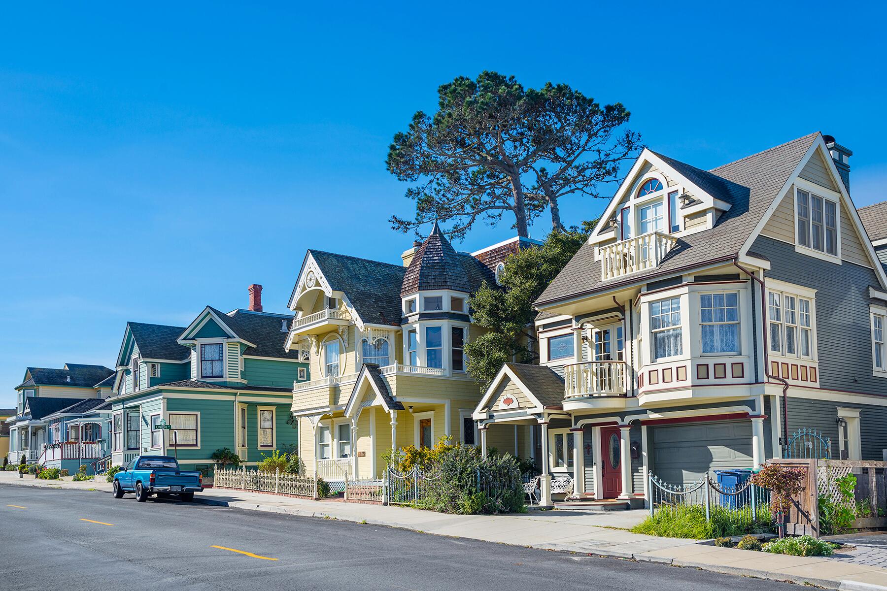 05_SmallTownsCalifornia__PacificGrove_shutterstock_247768576