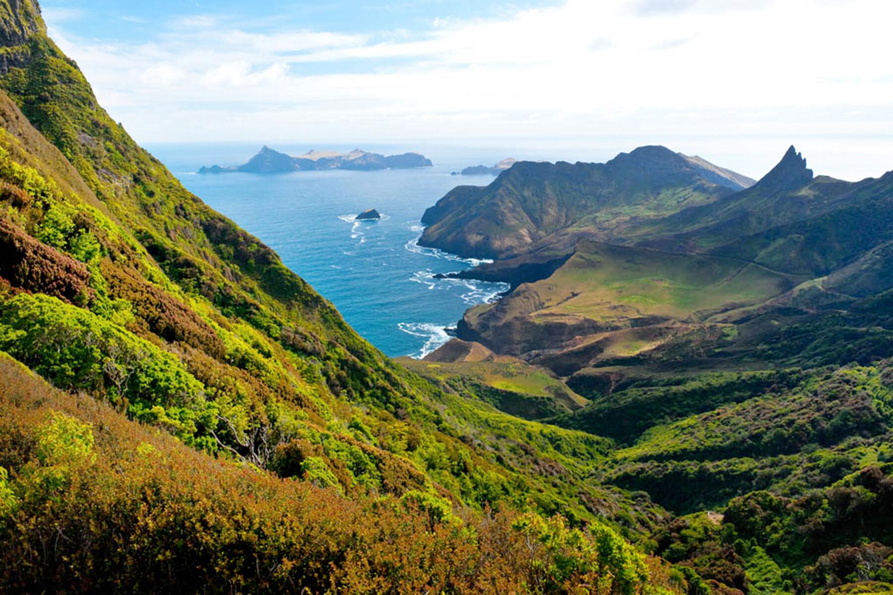 09_AlternativetoGalapagos__JuanFernandezIslands_9.) Isla-Juan-fernandez-Marcelo-Rossi-DST79