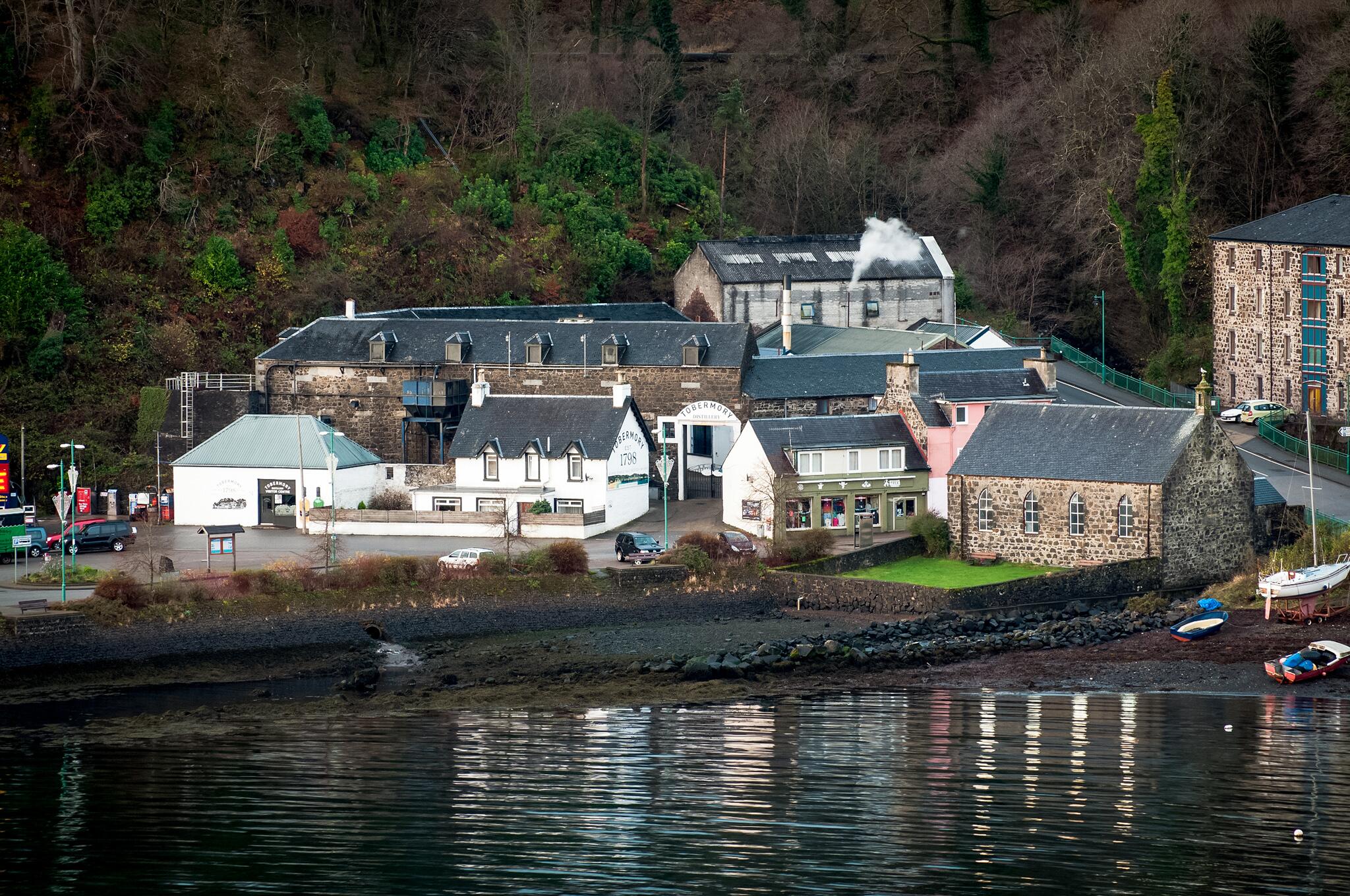 09_WhiskeyToursinScotland__TobermoryDistillery_9.) DSC6282