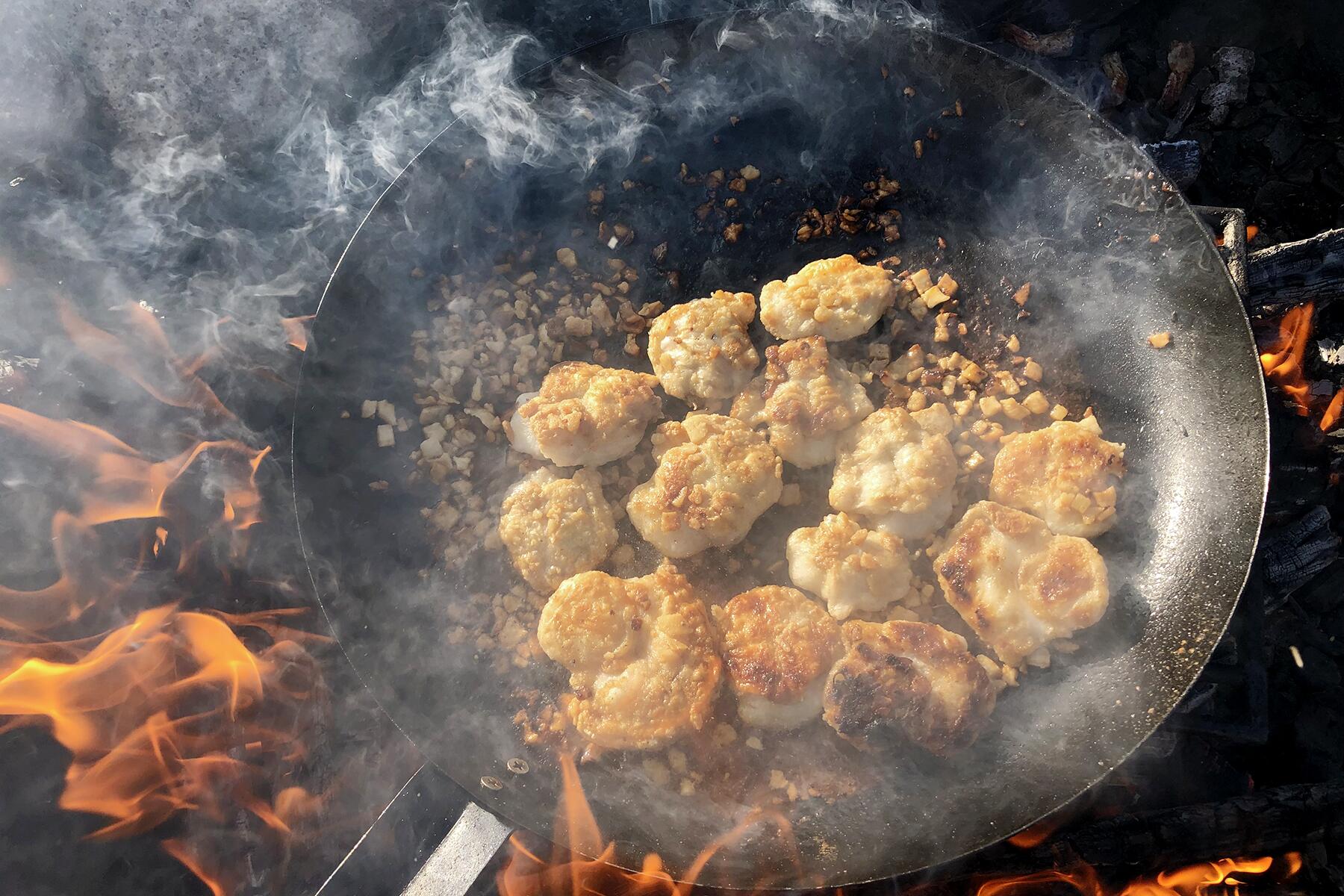 10_NewfoundlandCodExperiences__TwillingateBoilUpAndCodCheeks_10 Cod cheeks