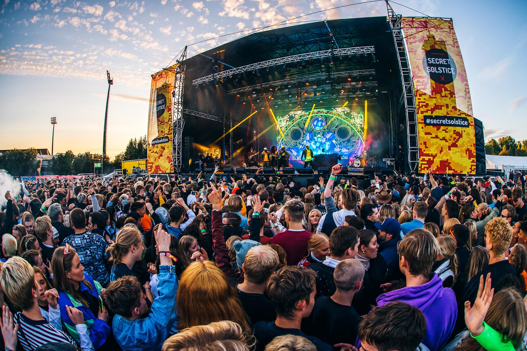10_UltimateIceland__AttendAMusicFestival_10.) SS2019 Day 2 Alec Donnell Luna @cptvibes (200)