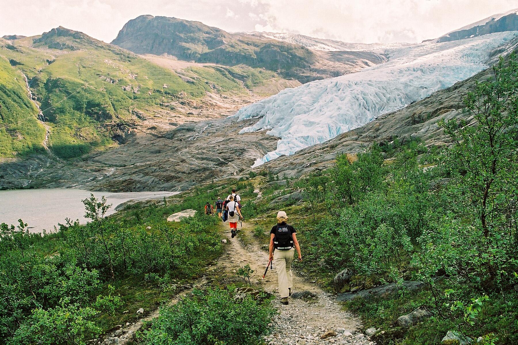 <a href='http://www.fodors.com/world/europe/norway/experiences/news/15-unbelievable-natural-wonders-in-norway#'>From "15 Unbelievable Natural Wonders in Norway: Svartisen "</a>