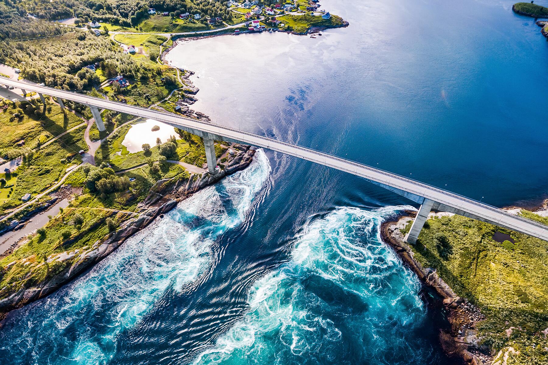 <a href='http://www.fodors.com/world/europe/norway/experiences/news/15-unbelievable-natural-wonders-in-norway#'>From "15 Unbelievable Natural Wonders in Norway: Saltstraumen "</a>