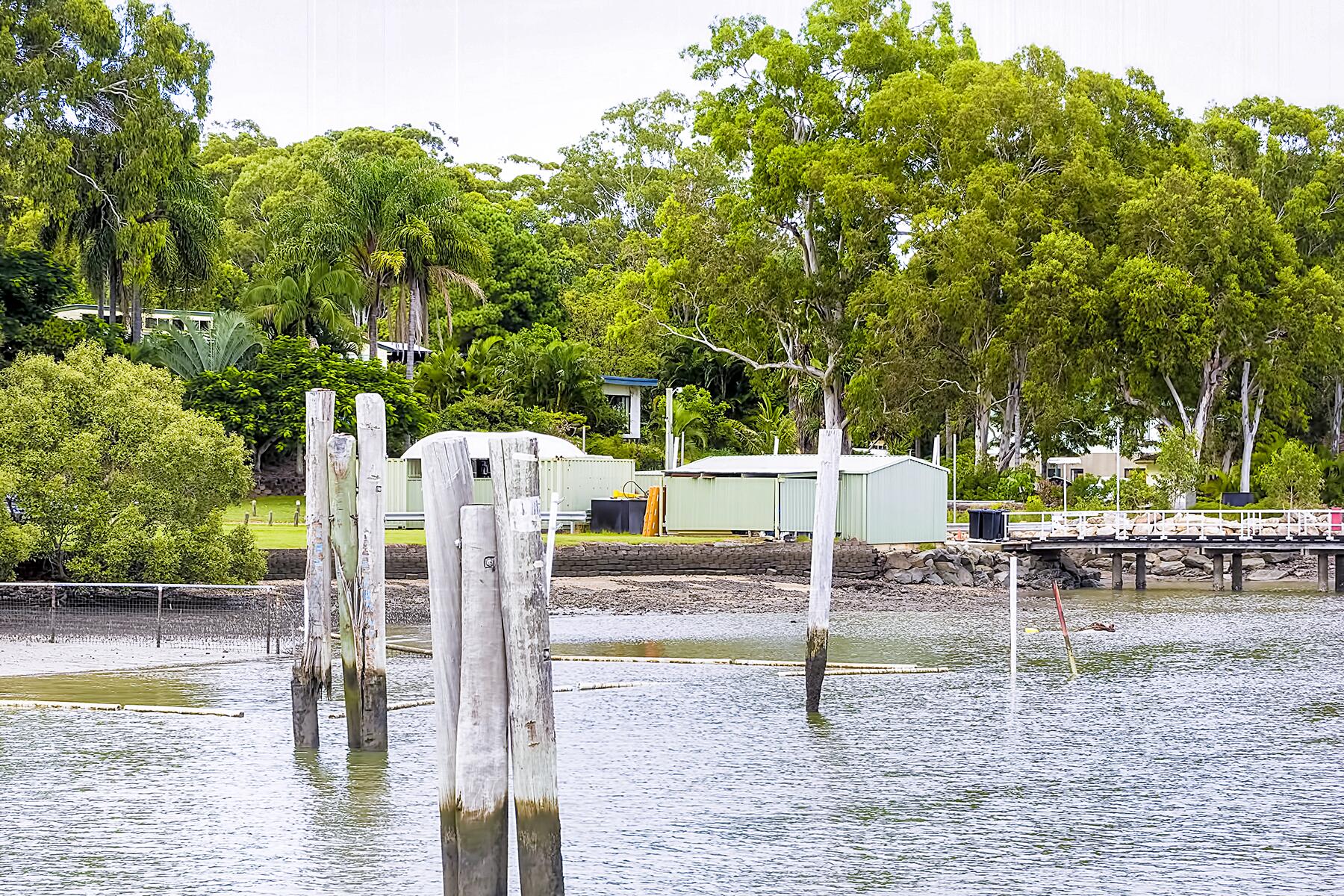 09_TinyTownswithnoCars__RusselIsland_dreamstime_xxl_117536336