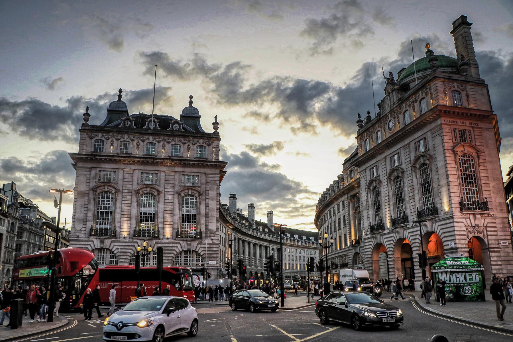12_SpookyLondon__CoventryStreet_shutterstock_1536583199