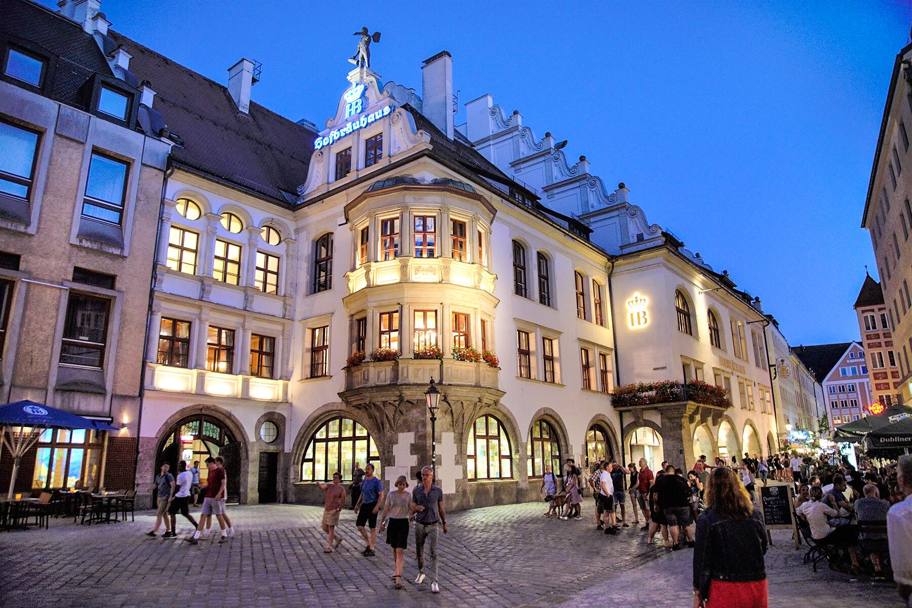 08_OldestBars__StaatlichesHofbrauhaus_8 HB ABEND Bearb