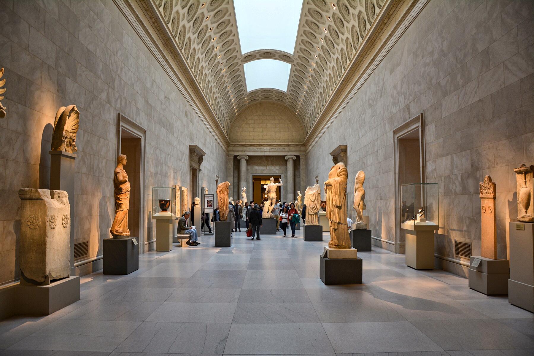 09_VirtualMuseum__TheMetropolitanMuseumofArt_shutterstock_300803246