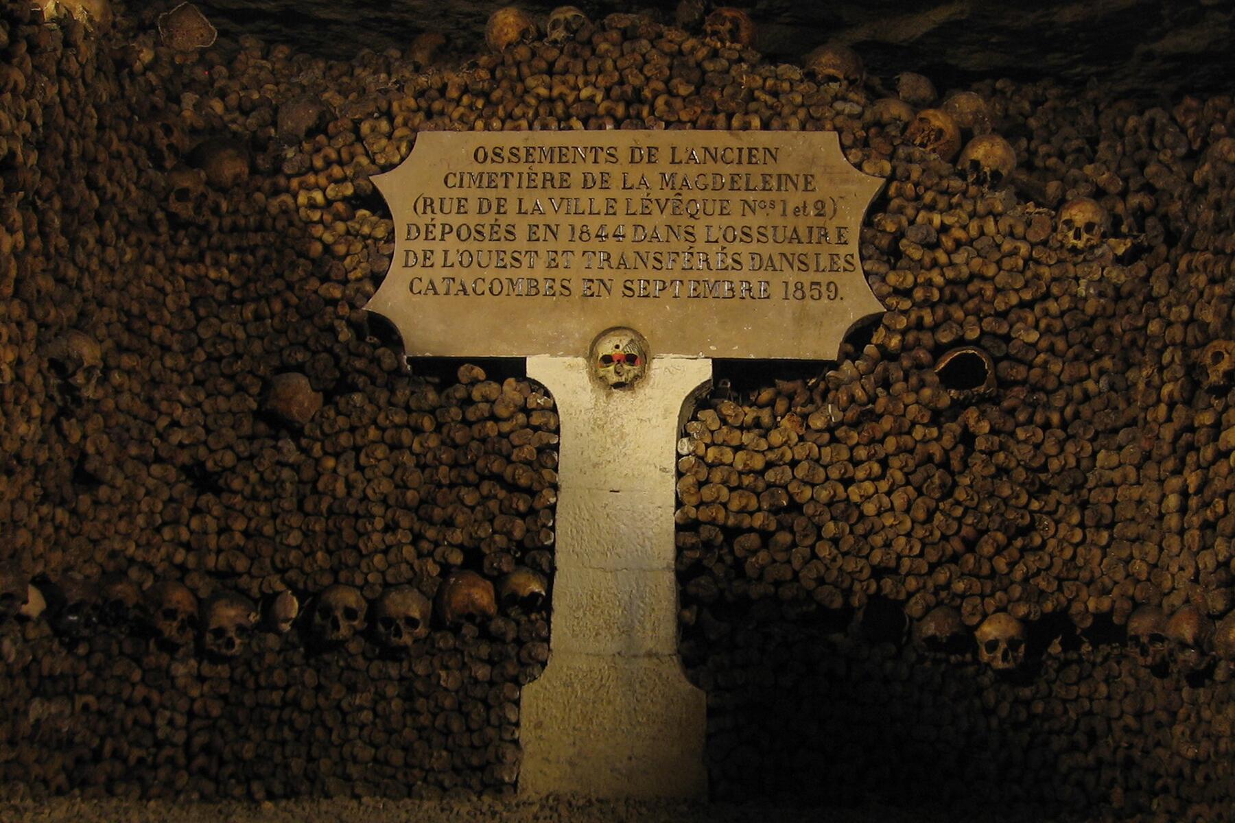 10_UltimateParisFromHome__GetMorbid_10 Catacombes_de_Paris