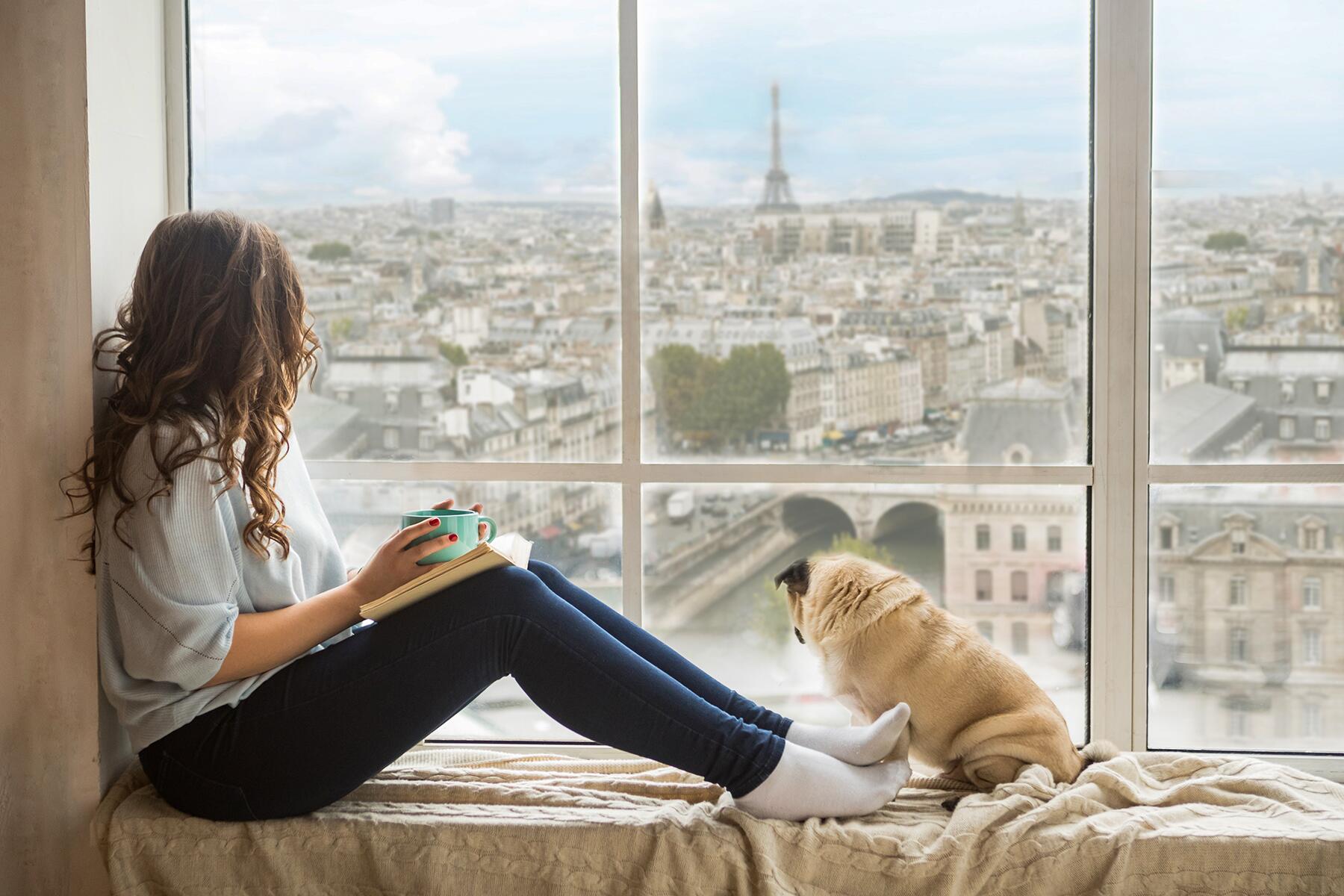 11_UltimateParisFromHome__ParisReading_shutterstock_1014722503