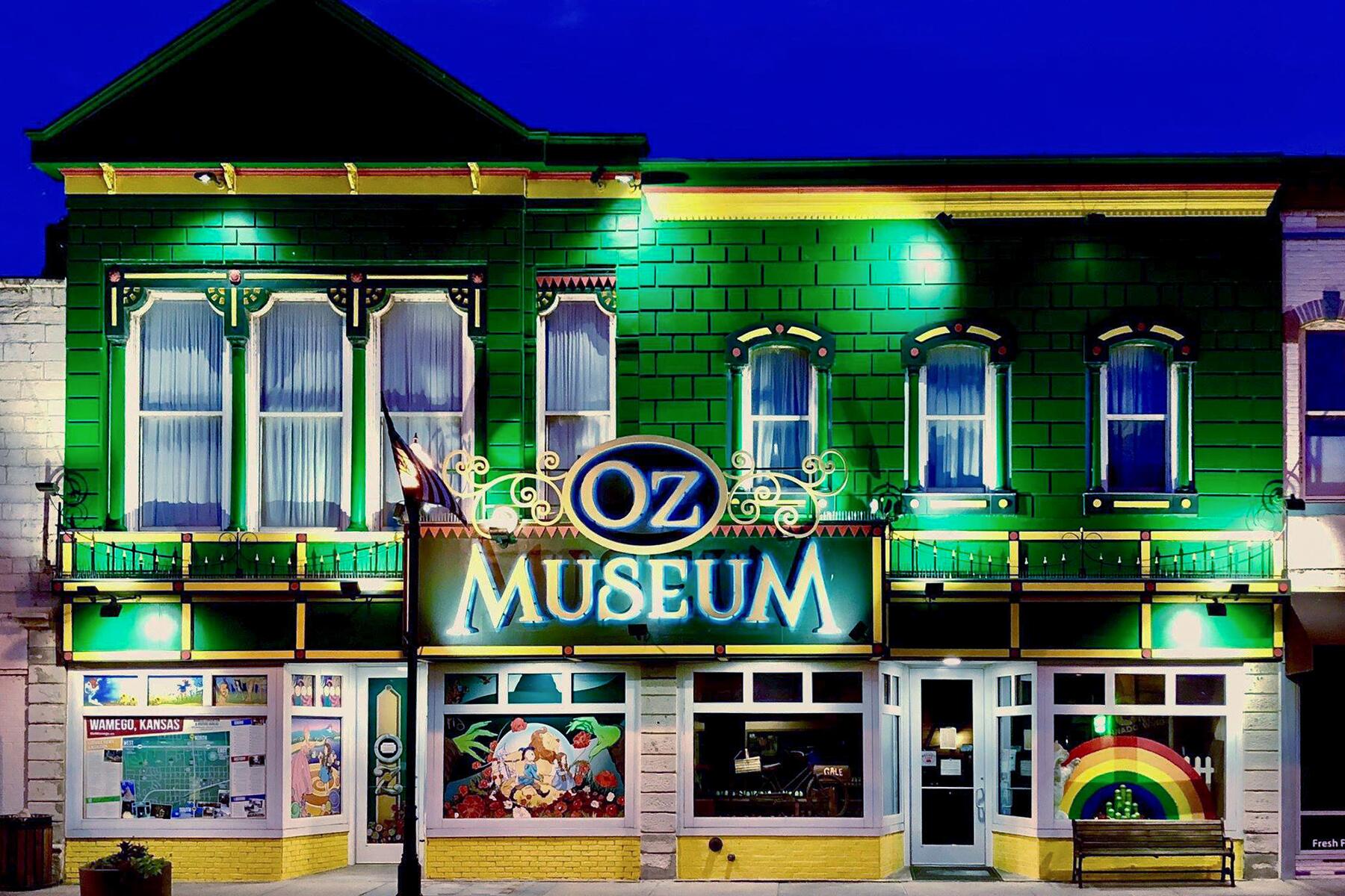 13_BizarreMuseum__OzMuseum_39497770_10155615488136551_1251274778216497152_o