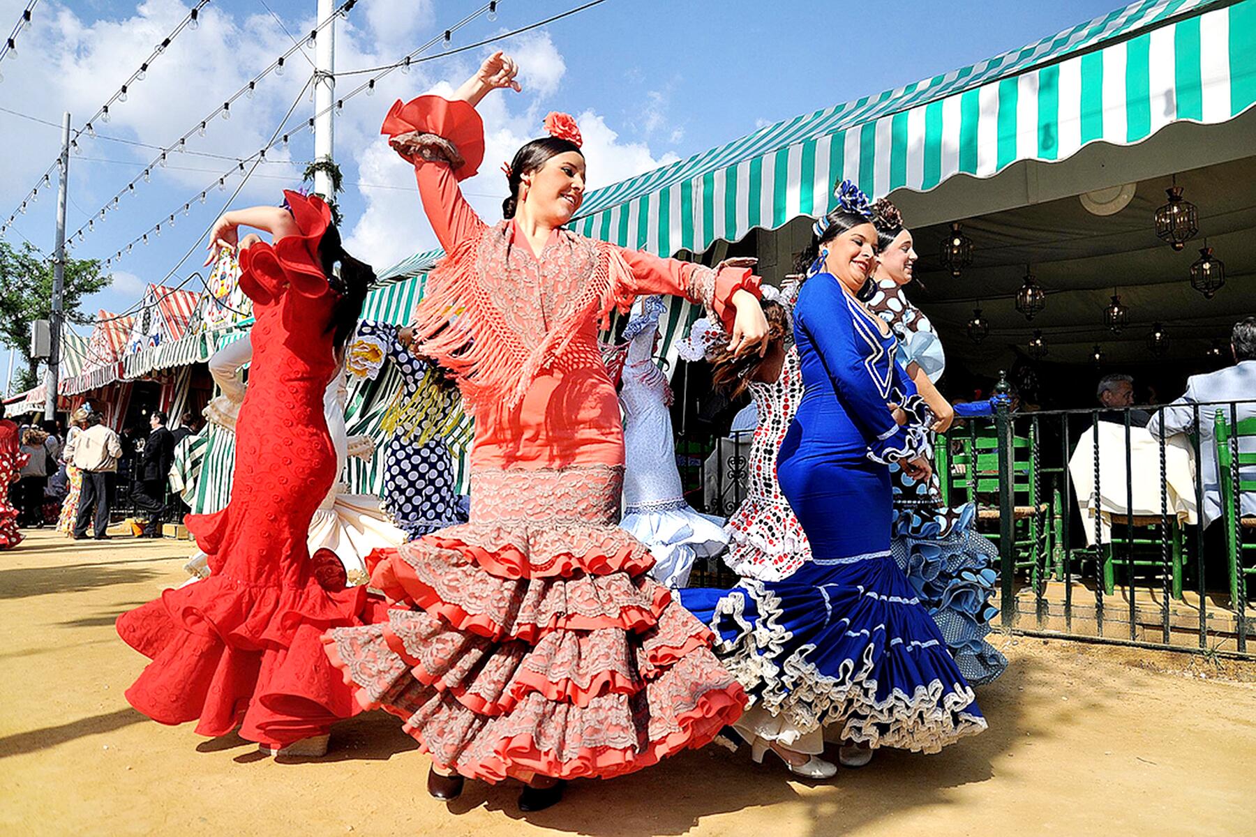 13_UniqueDances__Flamenco_shutterstock_404290435