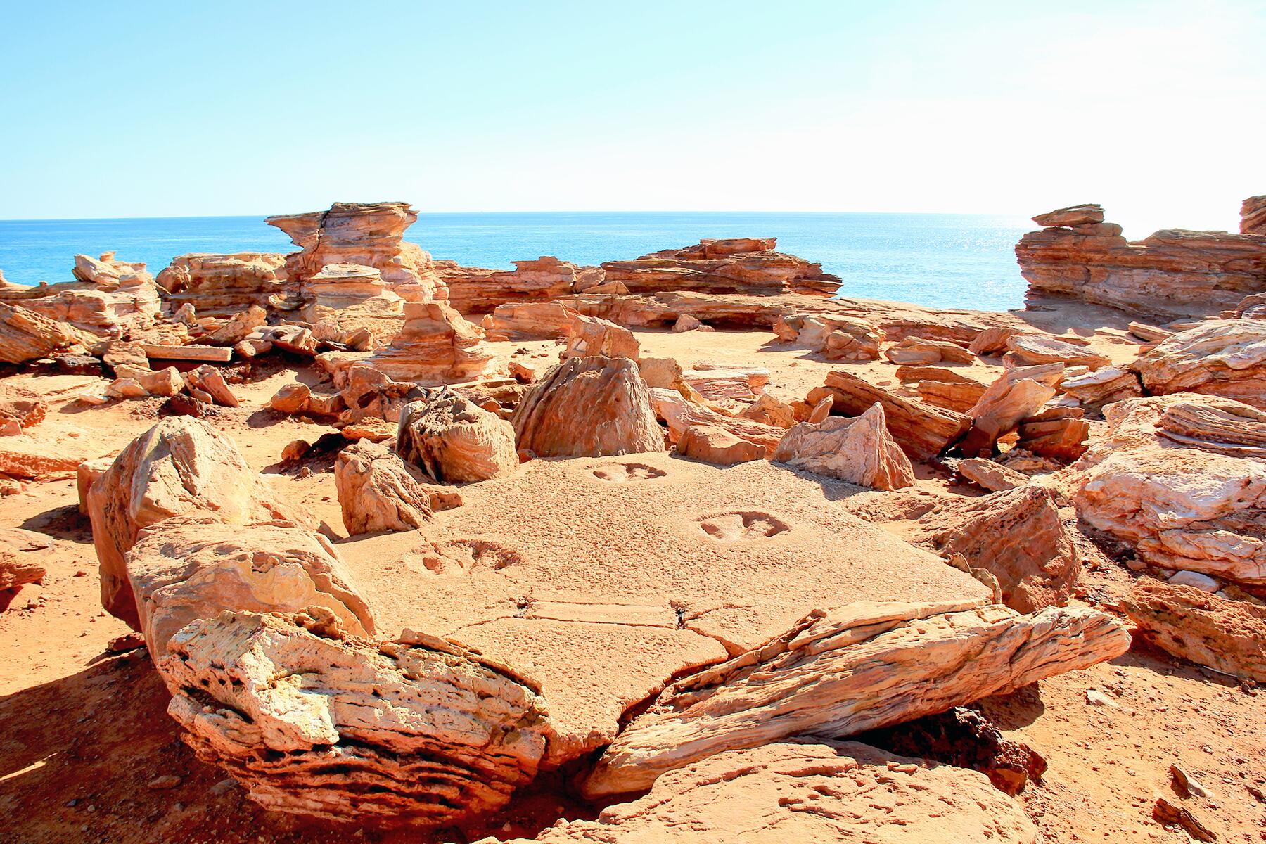 18_MostExtremePlaces__KimberlyCoastDinoPrints_shutterstock_736217212
