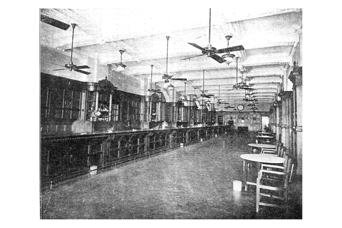 What Are the Oldest Bars in the World?