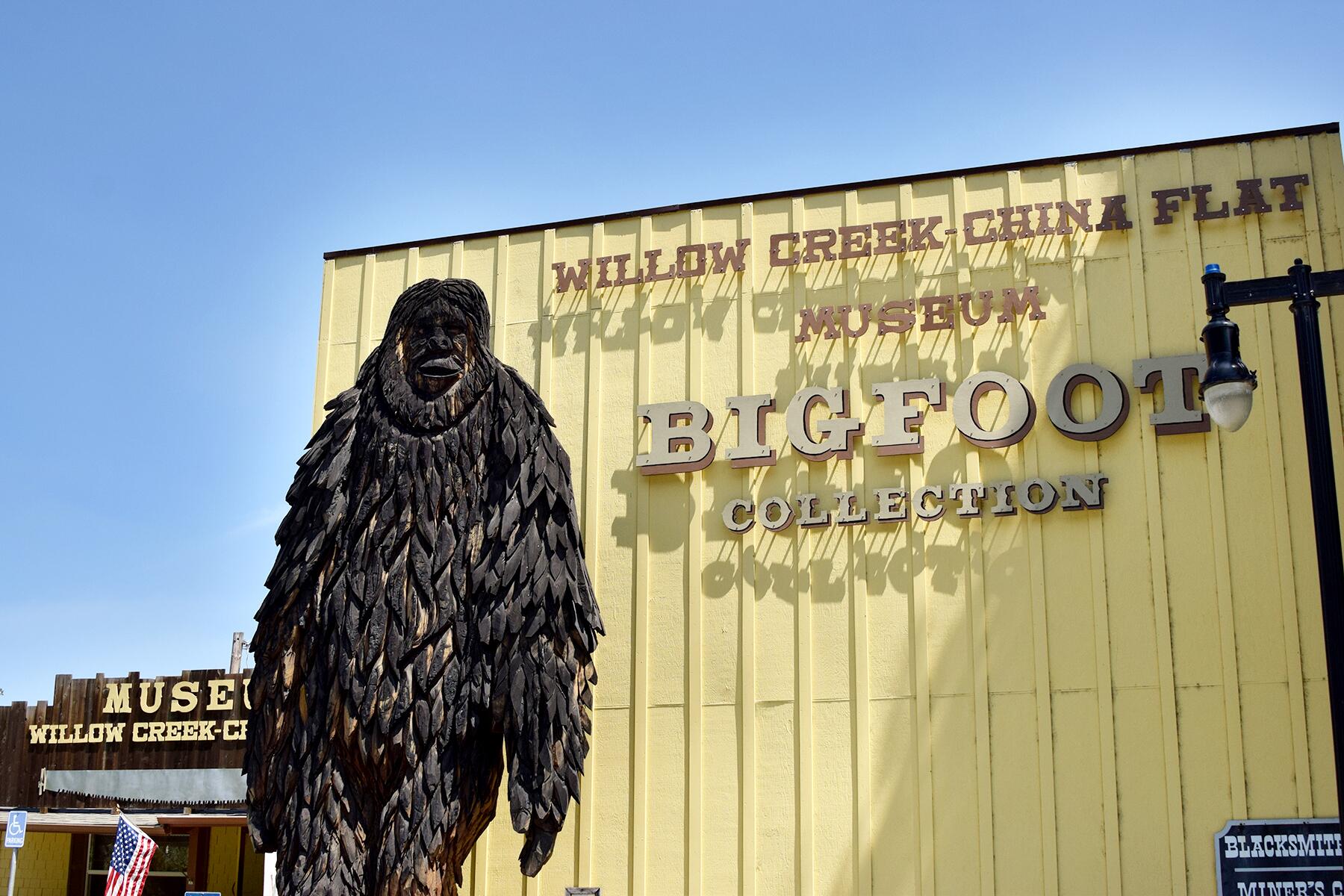 01_SelfProclaimedCapitals__WillowCreekBigfoot_shutterstock_1146180731