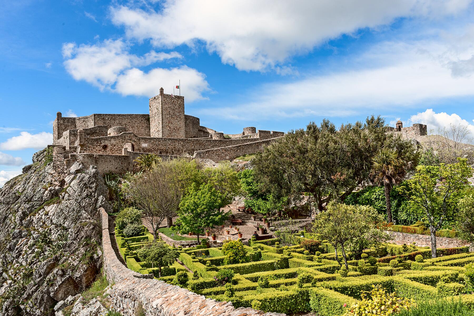 05_PortugalCastles__CasteloDeMarvão_shutterstock_1447536794