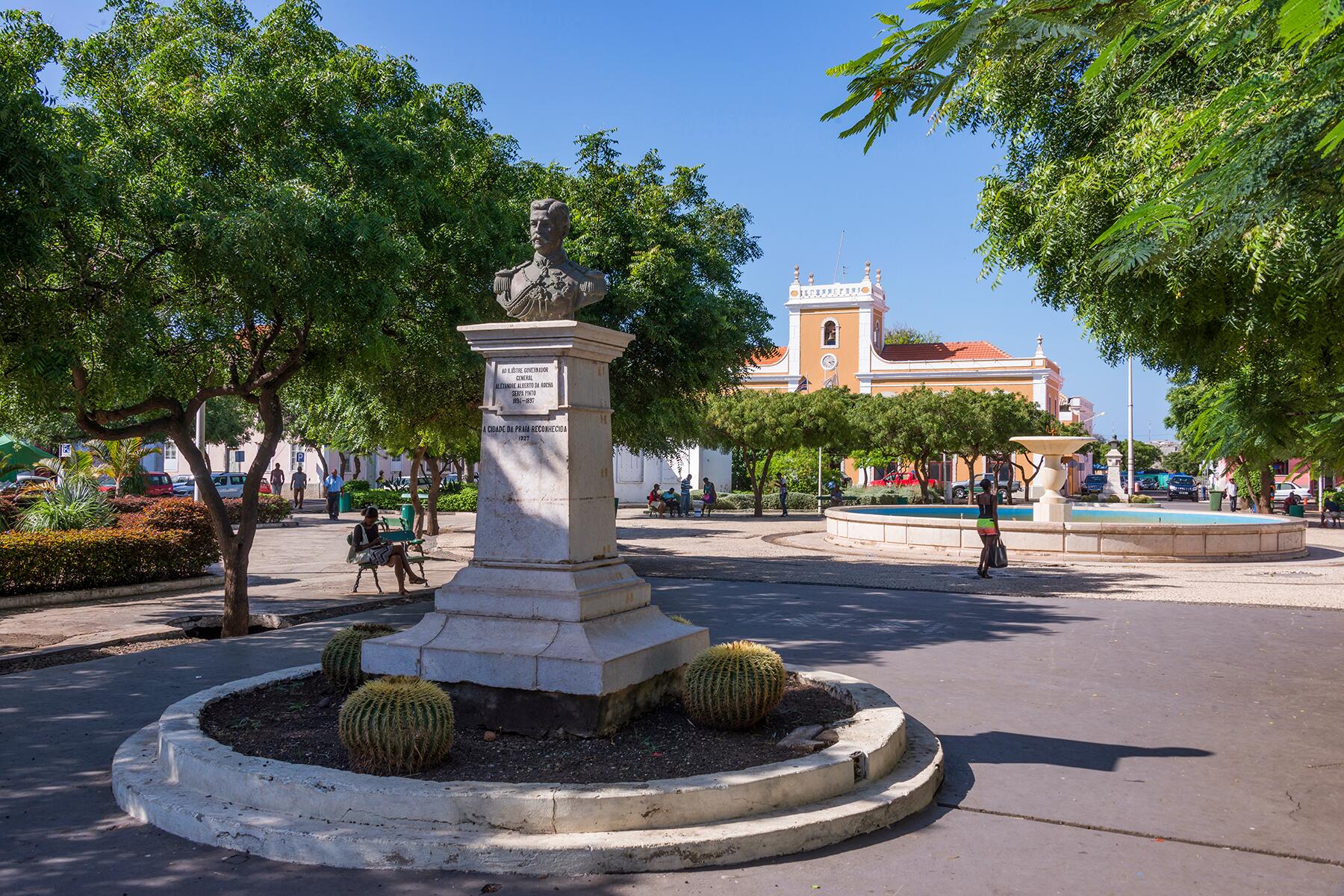 07_TentativeUNESCOSites__HistoricPraiaCaboVerde_shutterstock_1080243017
