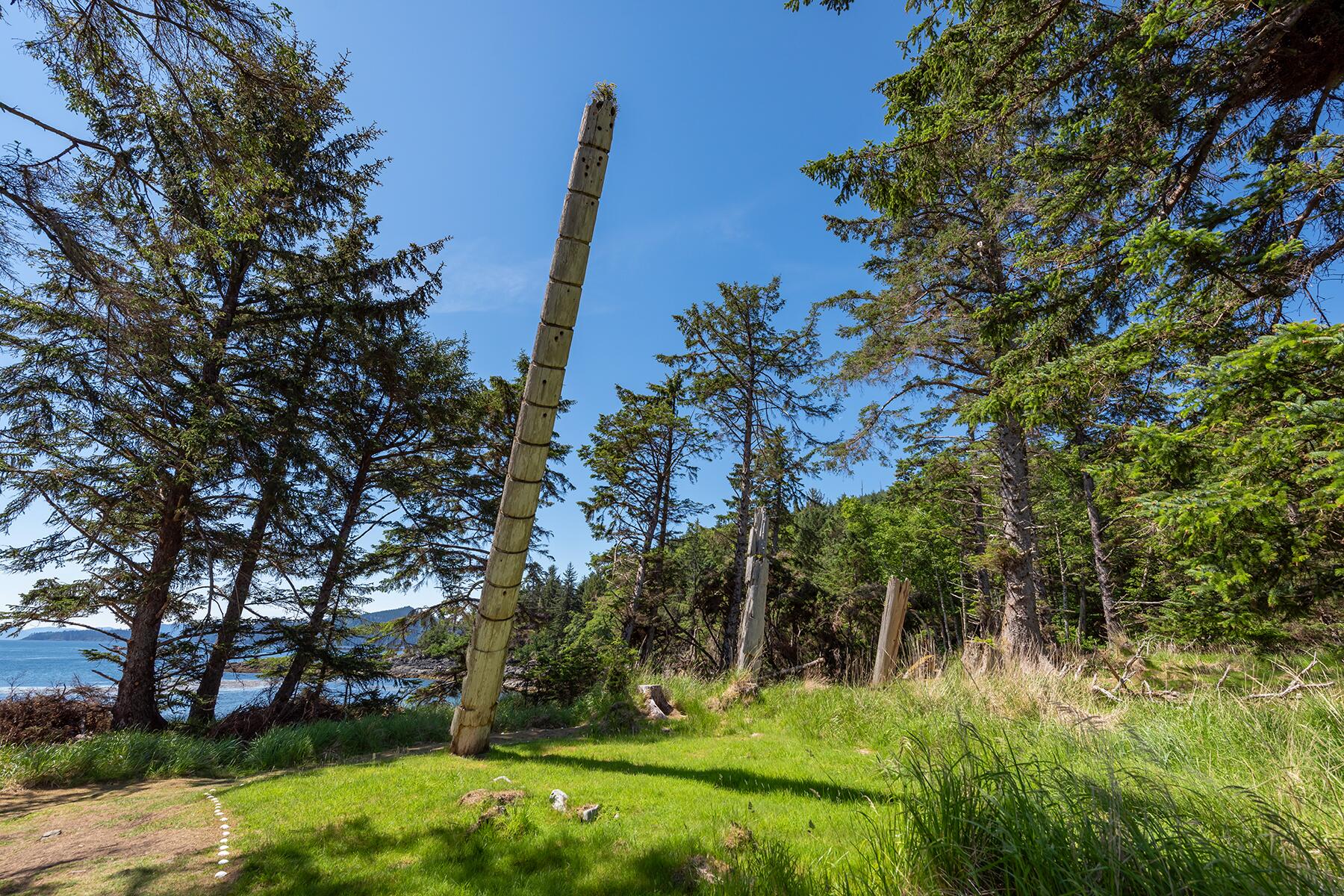 08_TentativeUNESCOSites__GwaiiHaanasCanada_shutterstock_1601964586