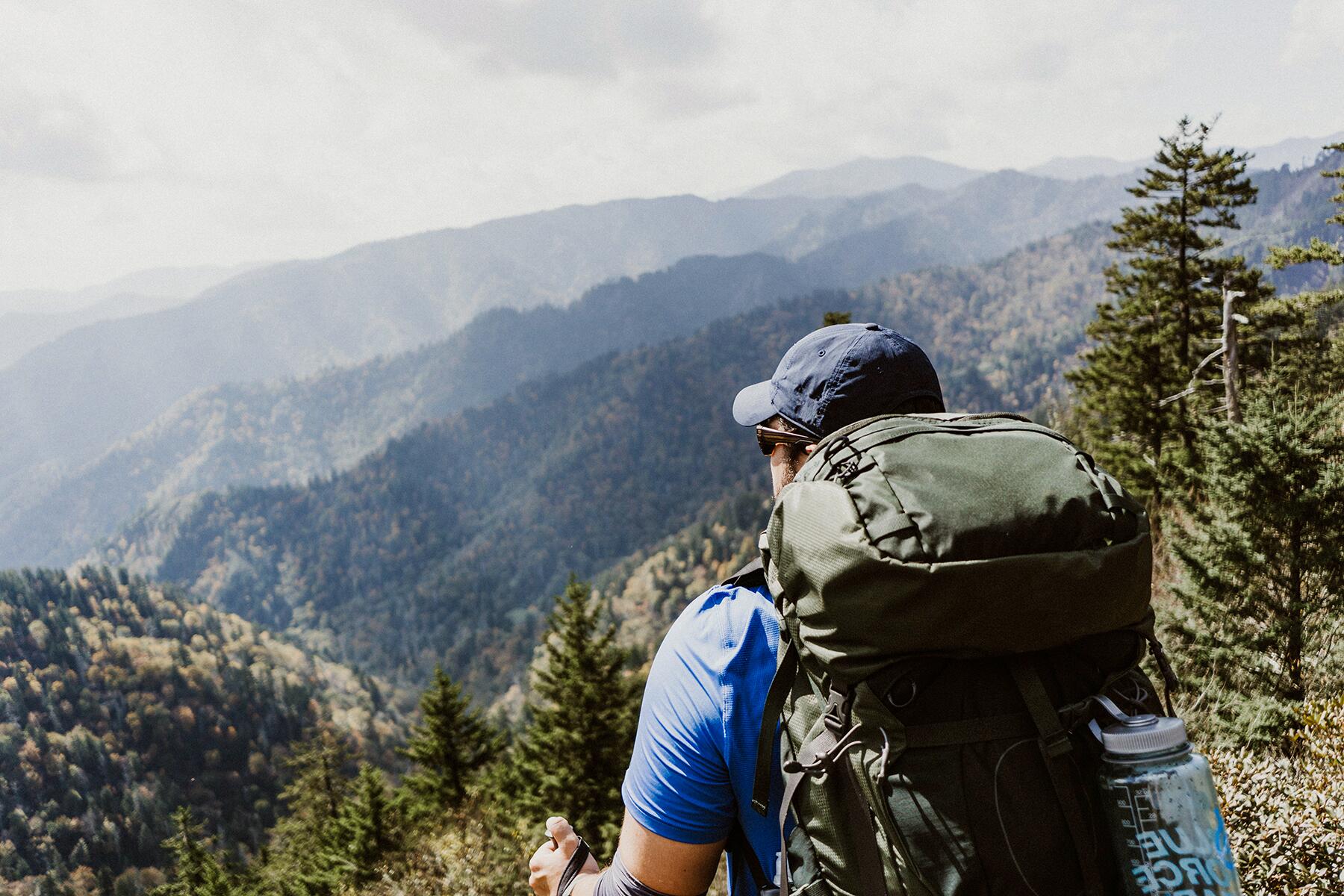 09_SafeSummerVacations__MultidayBackpacking_9 kirk-thornton-ZXwjii7h5lI-unsplash
