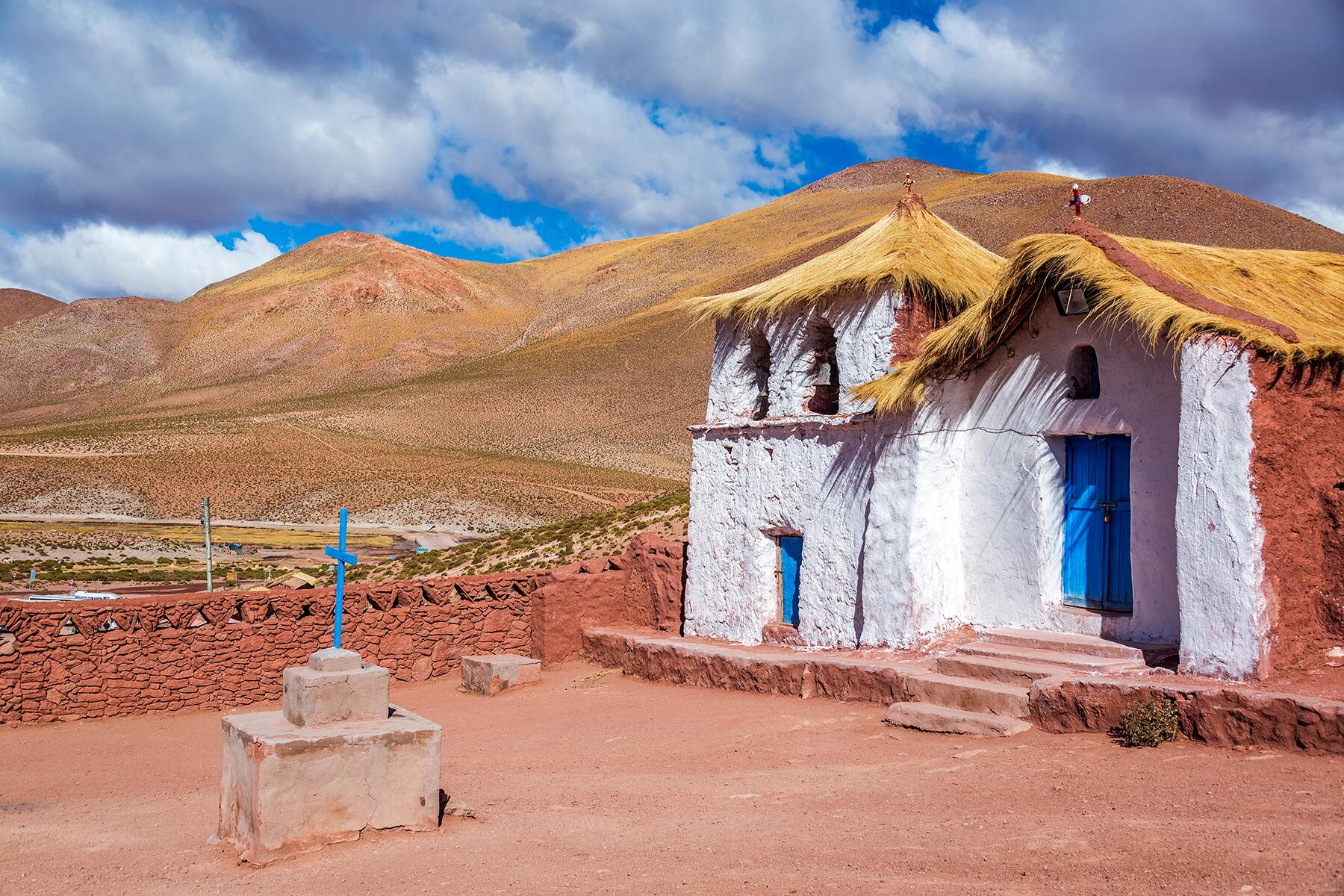 09_TentativeUNESCOSites__ChurchesOfTheAltiplanoChile_shutterstock_231490432
