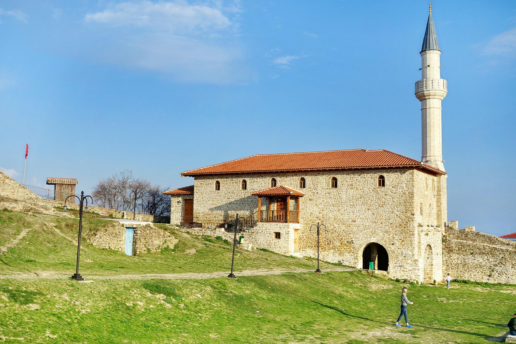 10_AlbaniaFairytaleTowns__Preze_shutterstock_1515236738