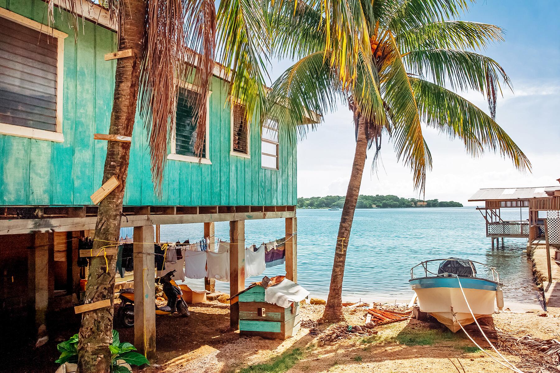 14_CountriesAmericanscanTravel__Honduras_shutterstock_1418157740