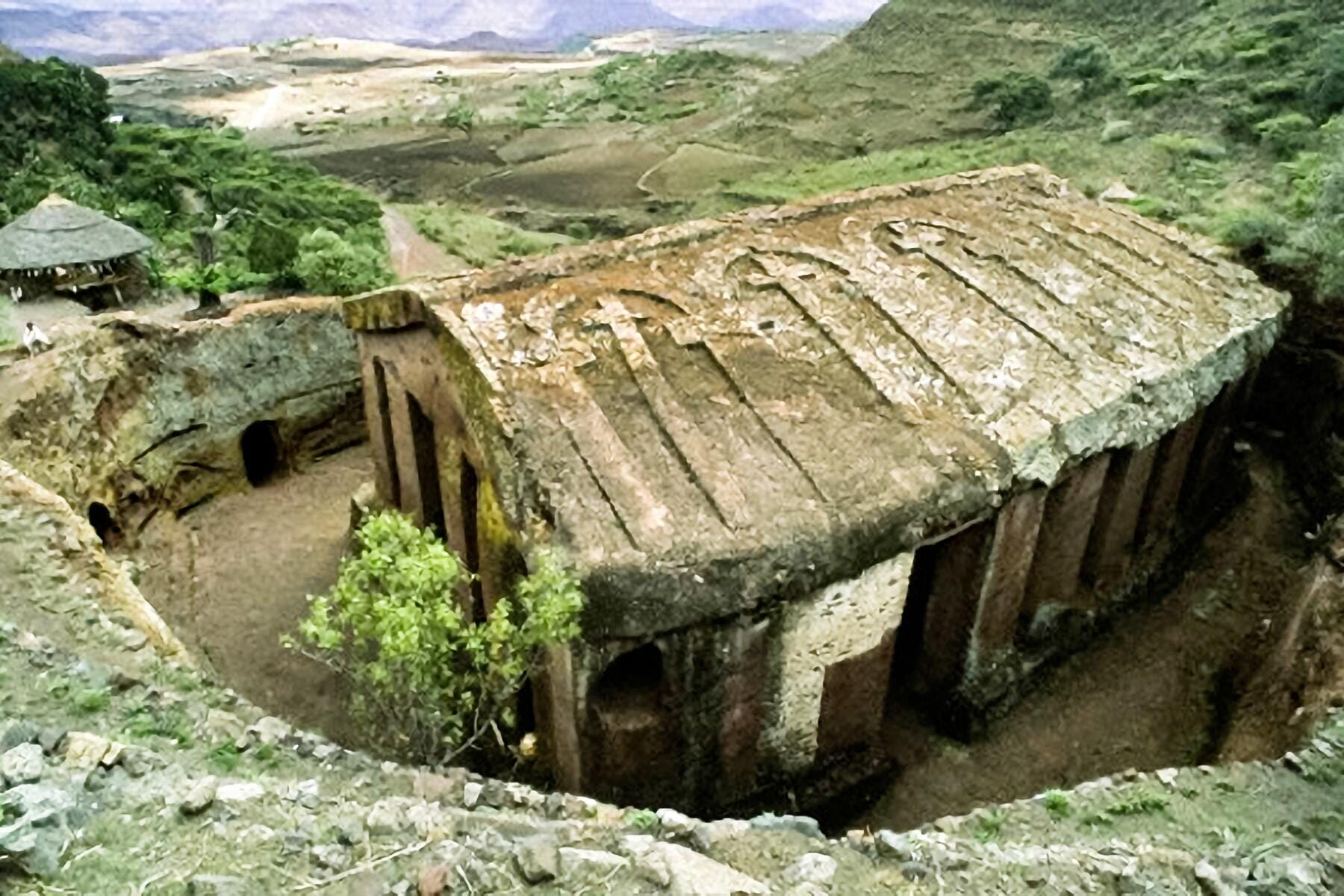 15_EthiopiaCliffChurches__GennetaMaryam_15.) Genneta_Maryam