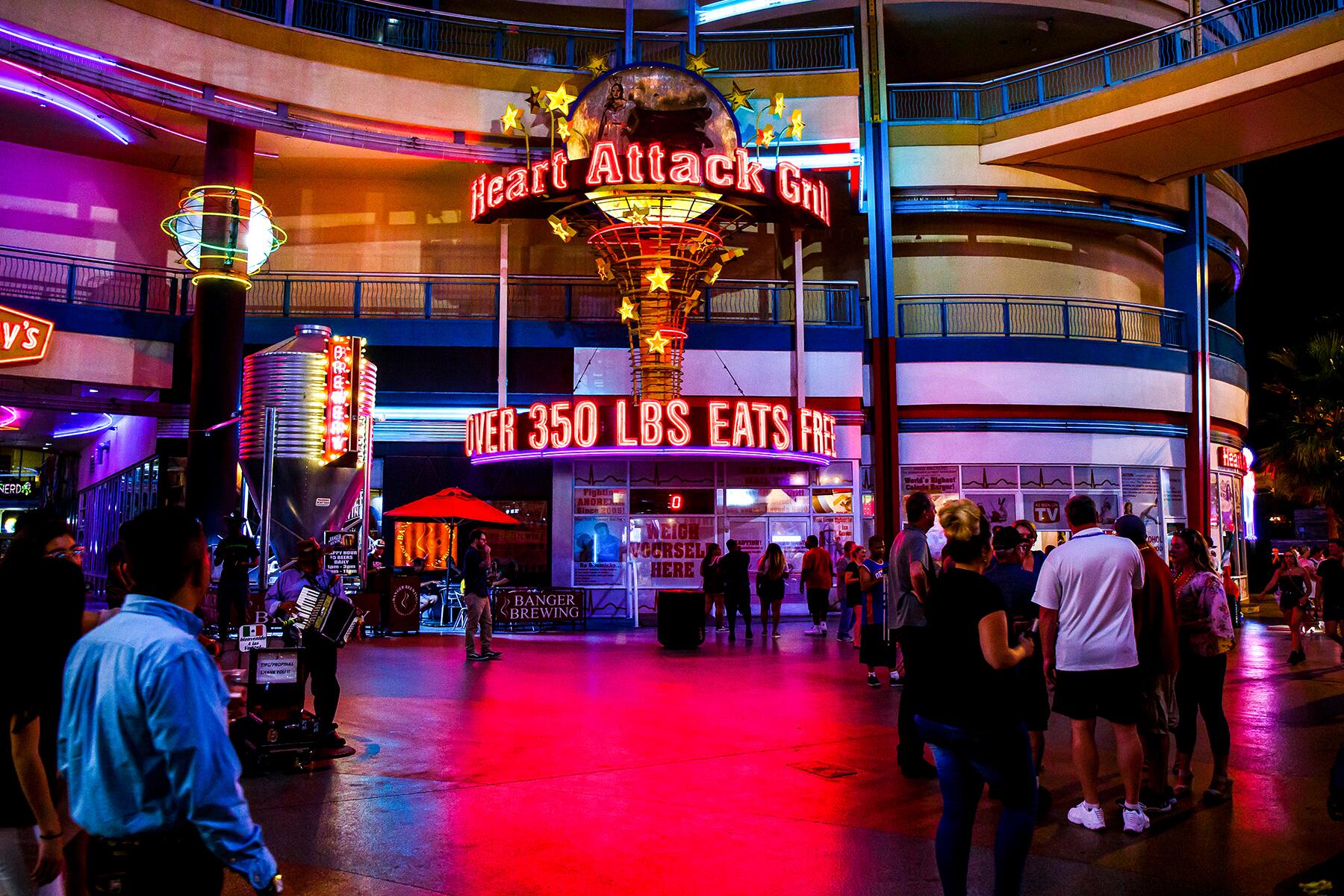 06_ScaryRestaurant__HeartAttackGrill_dreamstime_xxl_183516773