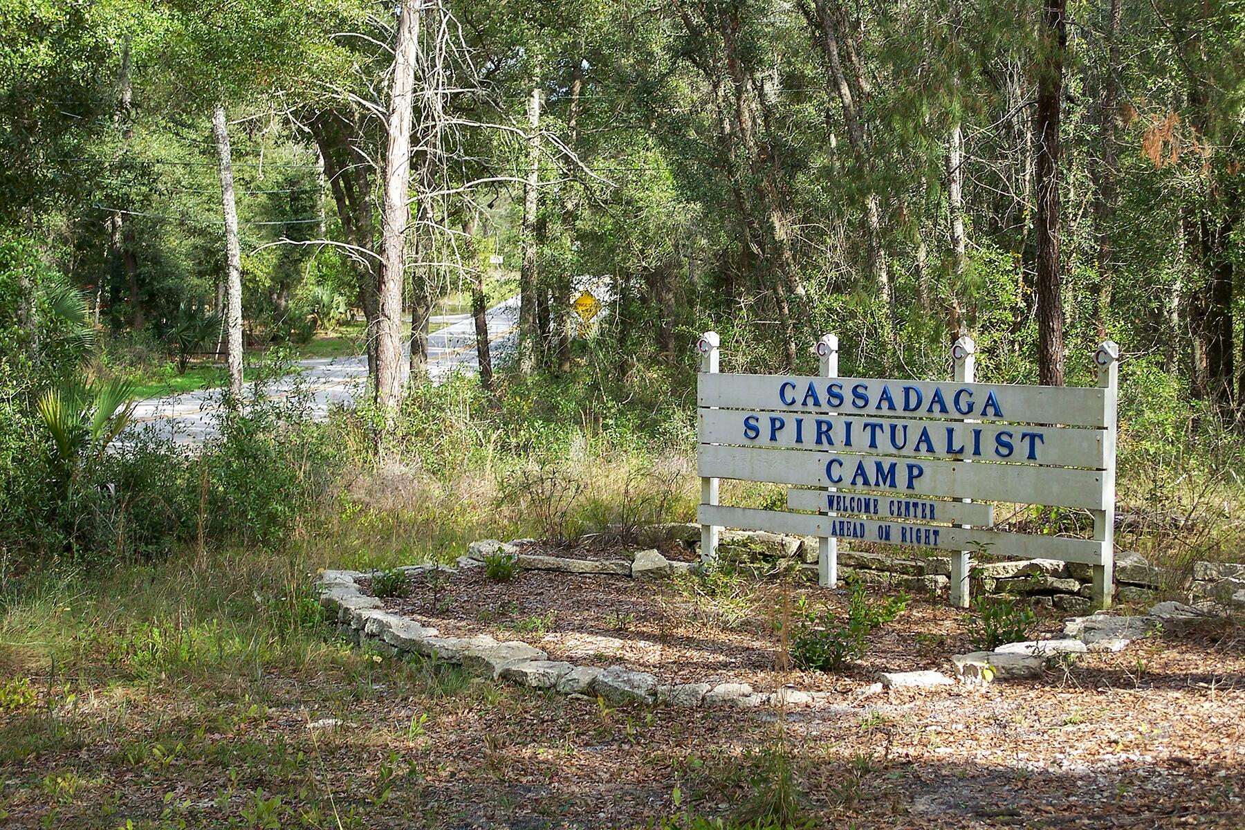 03_Floriduh__Cassadaga_3 Southern_Cassadaga_Spiritualist_Camp_Hist_Dist01