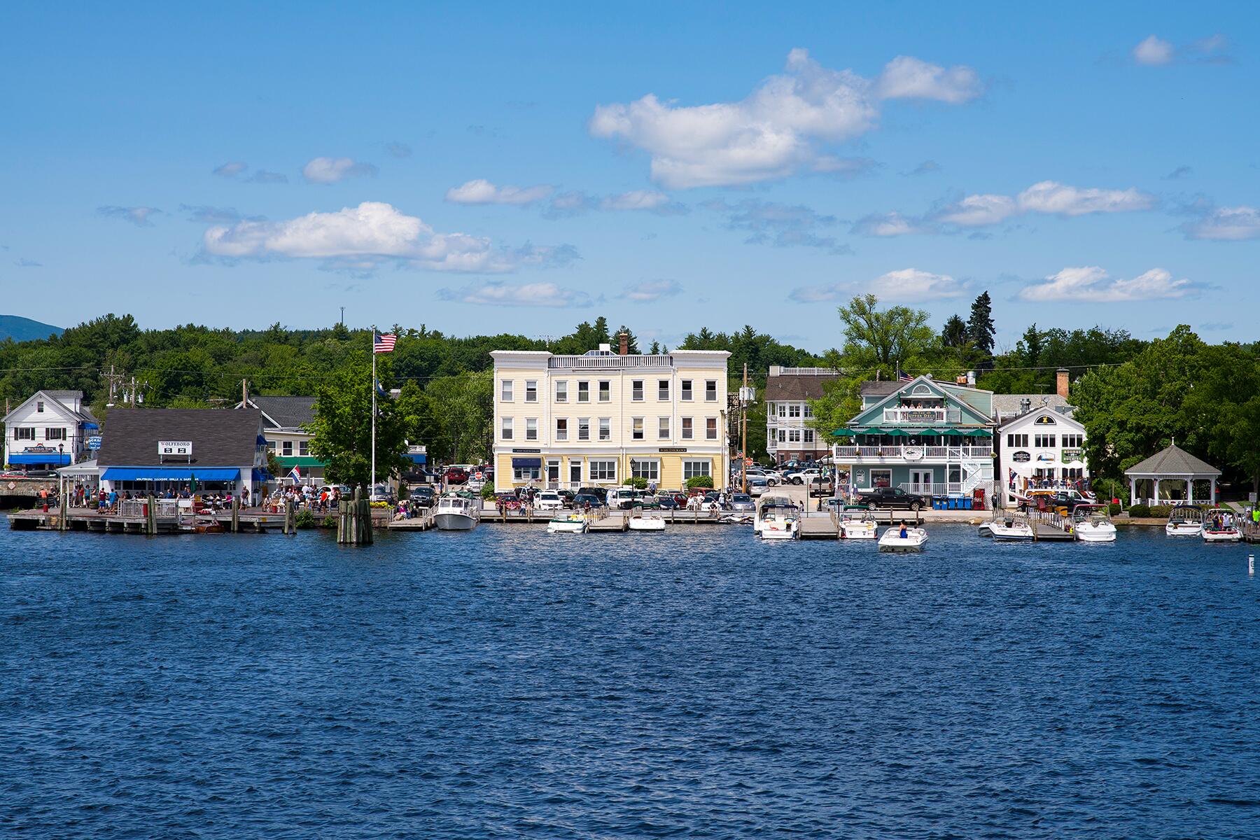 05_BoatingTowns__WolfeboroNewHampshire_5 Wolfeboro_Docks