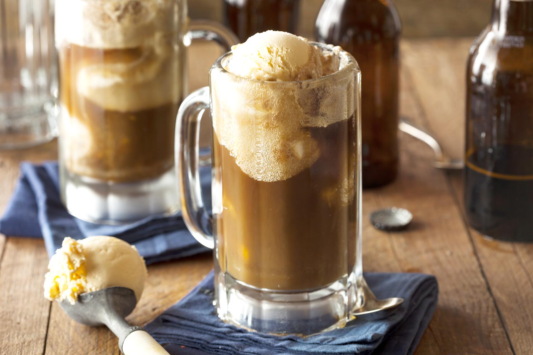 06_FrozenTreats__IcecreamFloat_shutterstock_265169225