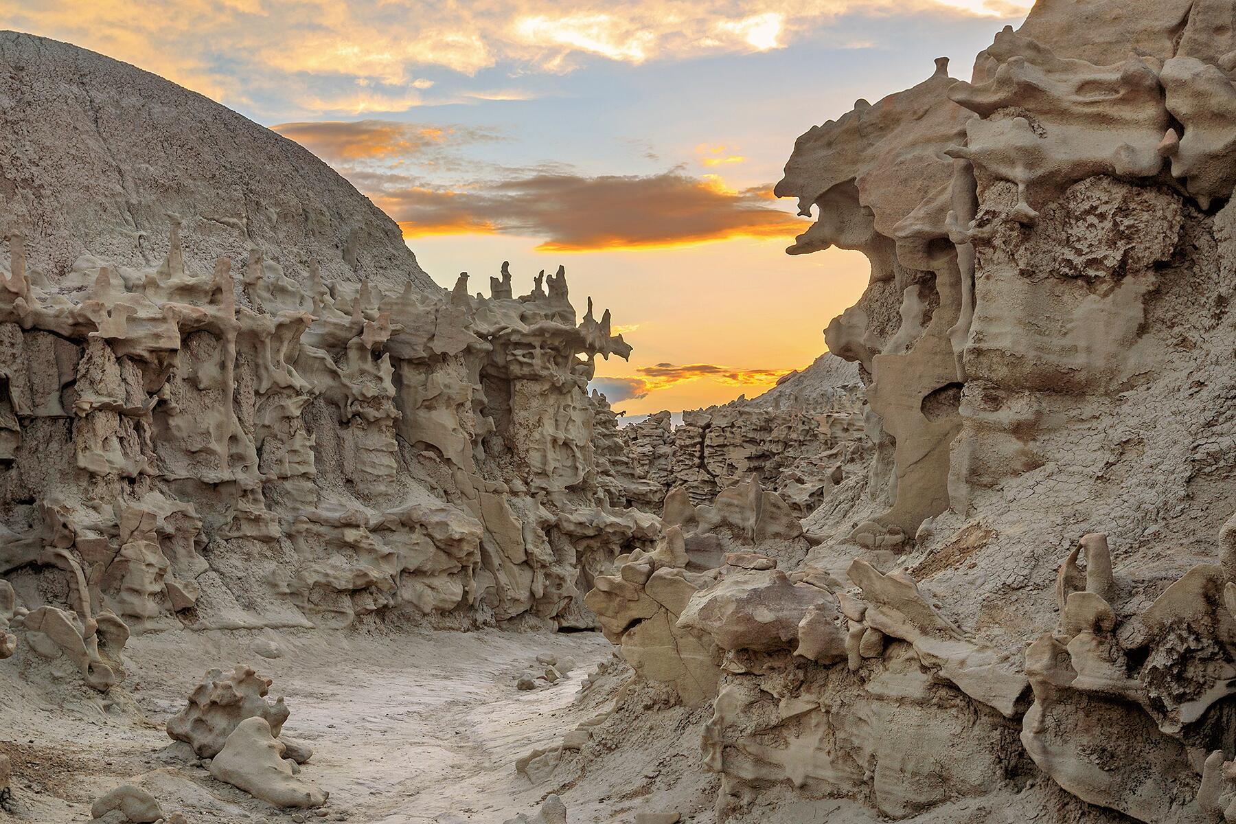 06_UtahLessTraveled__FantasyCanyon_shutterstock_464958713