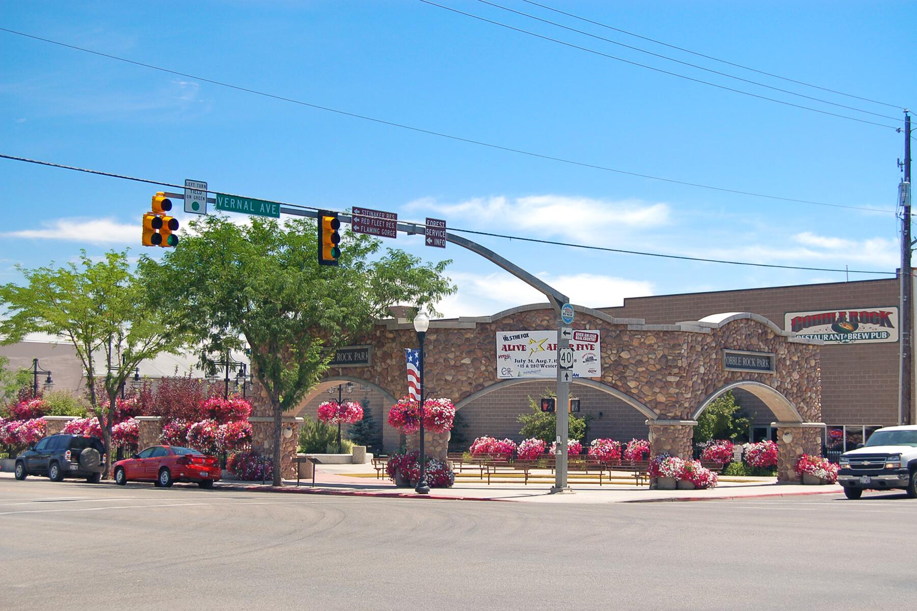 09_UtahLessTraveled__DowntownVernal_City_Park_and_Flowers_in_Downtown_Vernal__NARA__7718325
