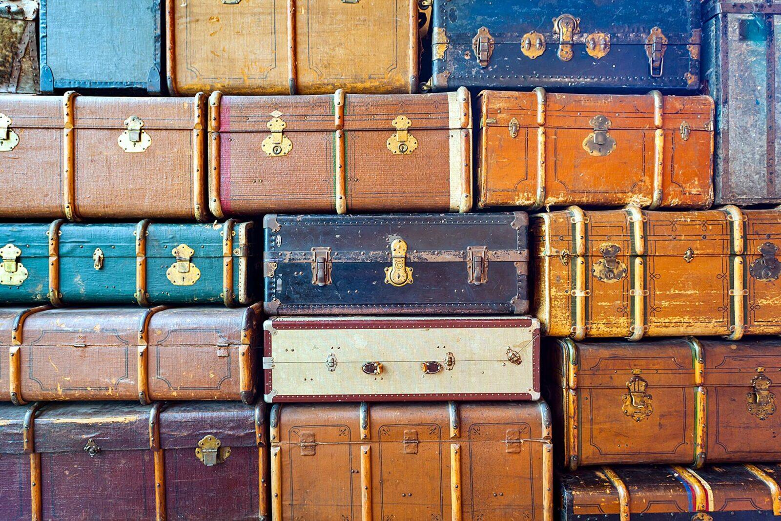 Where Does Luggage Come From? We Look at the History of the Suitcase