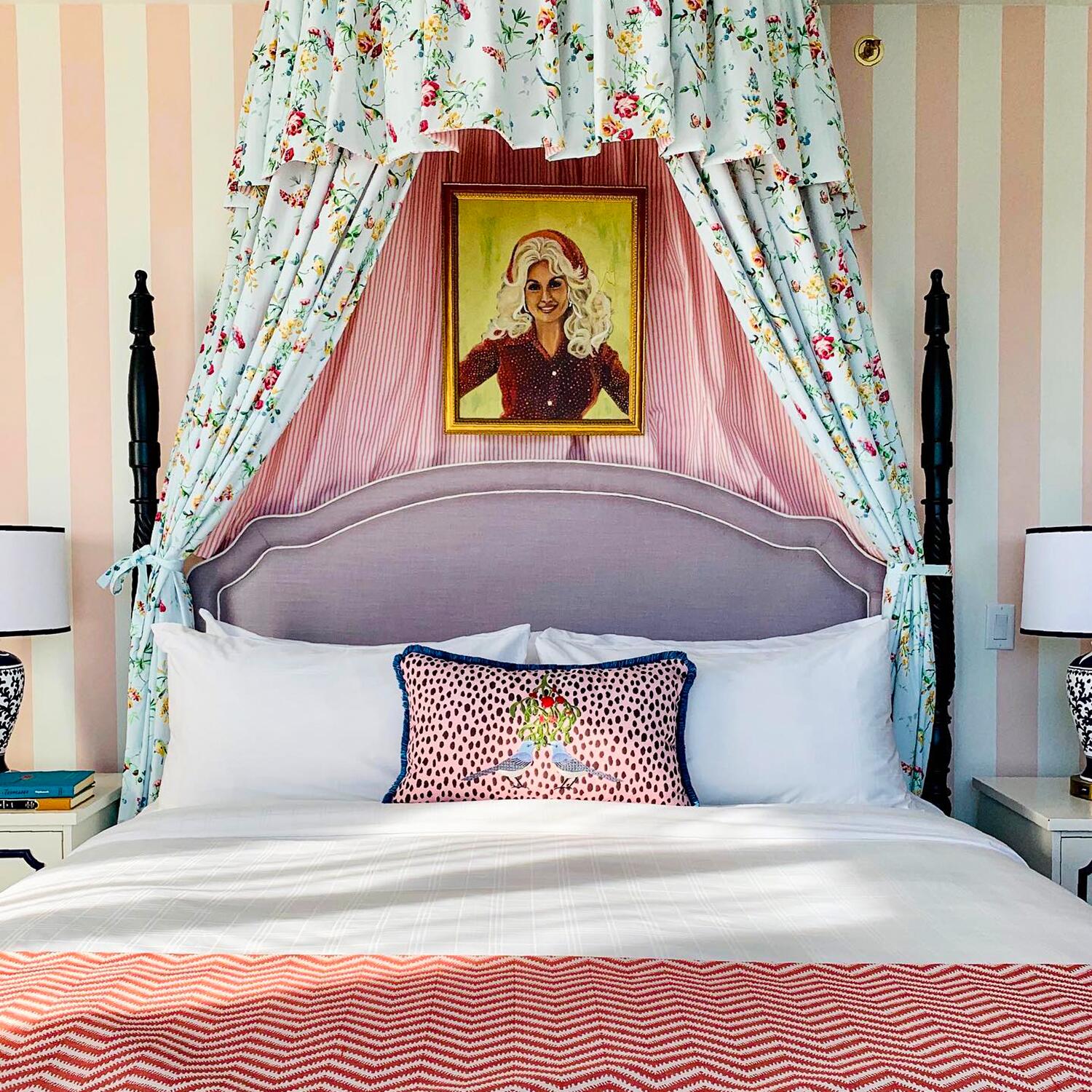 A Dolly Parton Tour of Nashville, Tennessee