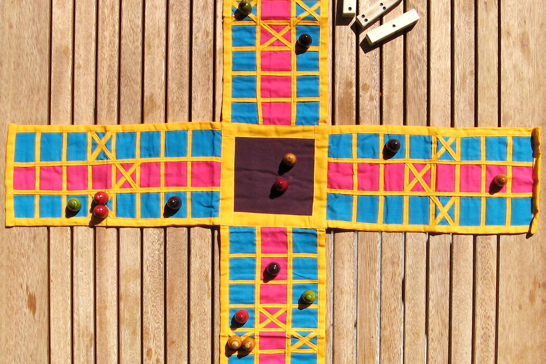 06_InternationalBoardgame__Pachisi_6.) Pachisi-real