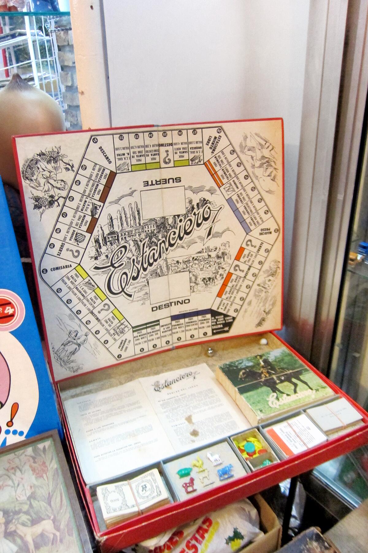 09_InternationalBoardgame__Estanciero_9.) 8008095126_748dbaf43d_o