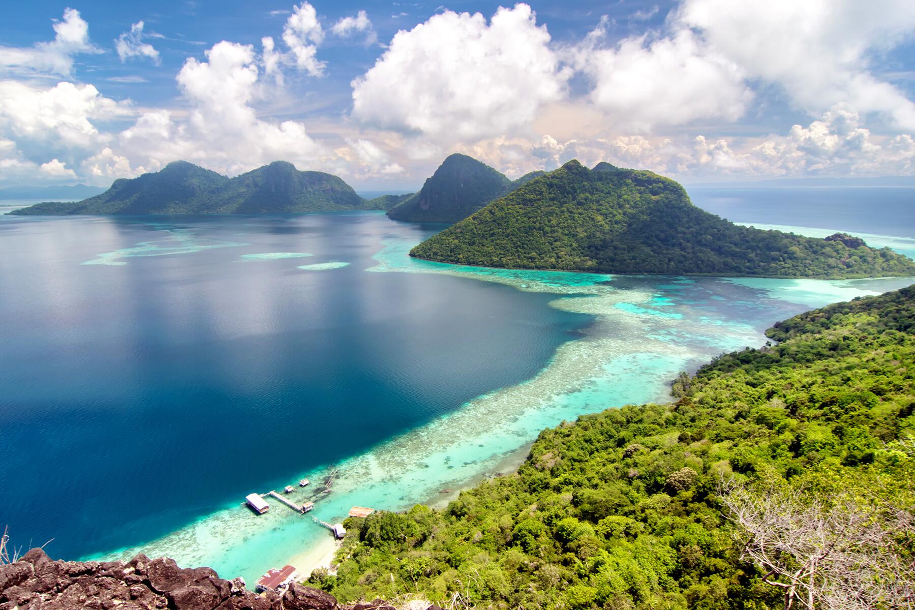 16_SurvivorLocations__SabahMalaysia_shutterstock_240665245