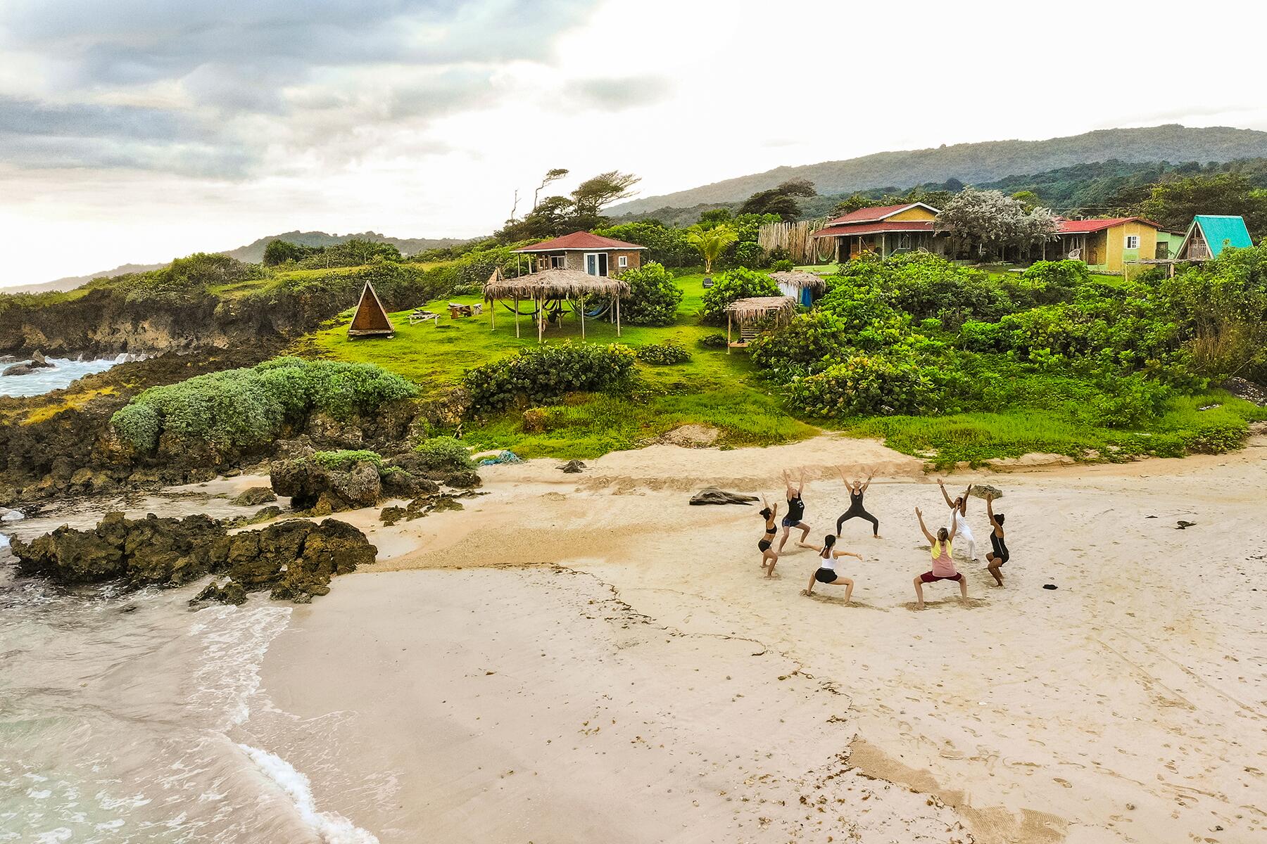 01_CaribbeanYogaRetreats__GoNaturalJamaica_1 Yoga 1b