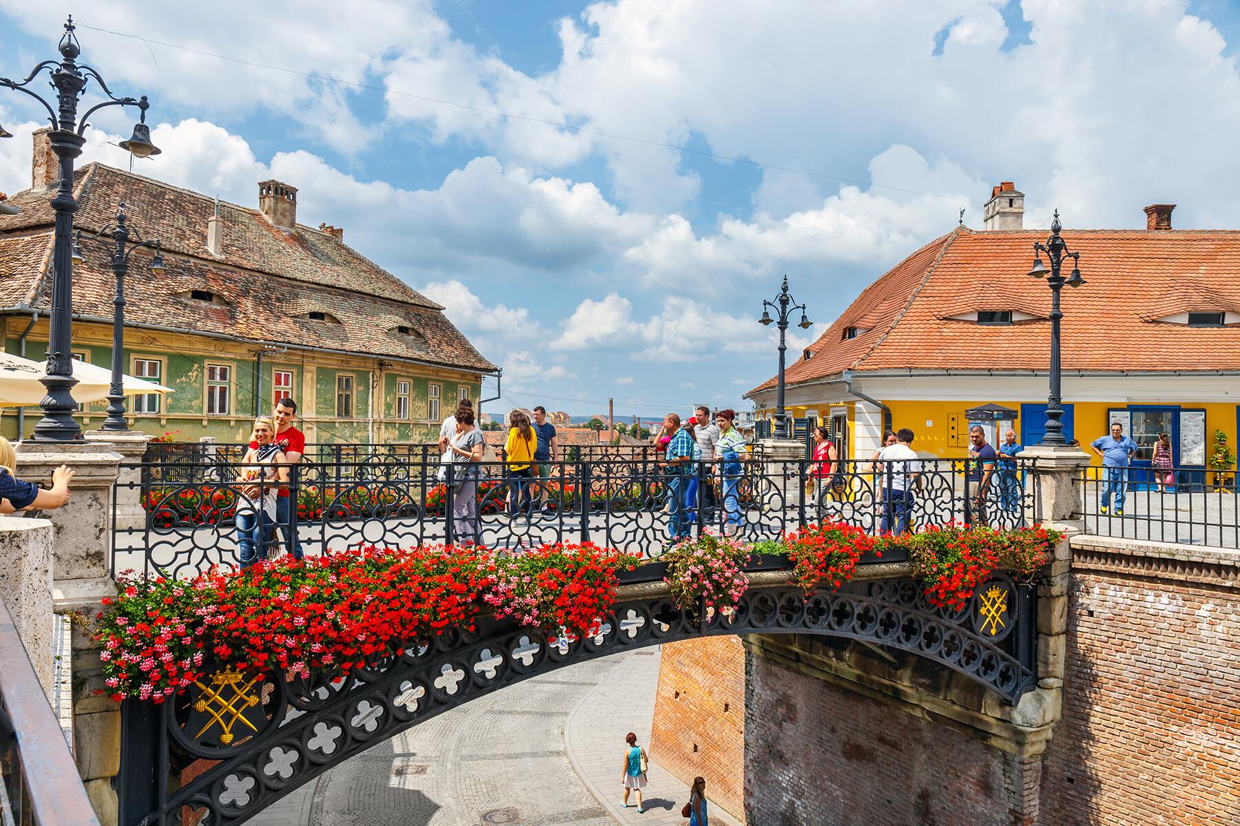 03_FairytaleRomania__Sibiu_shutterstock_525723349