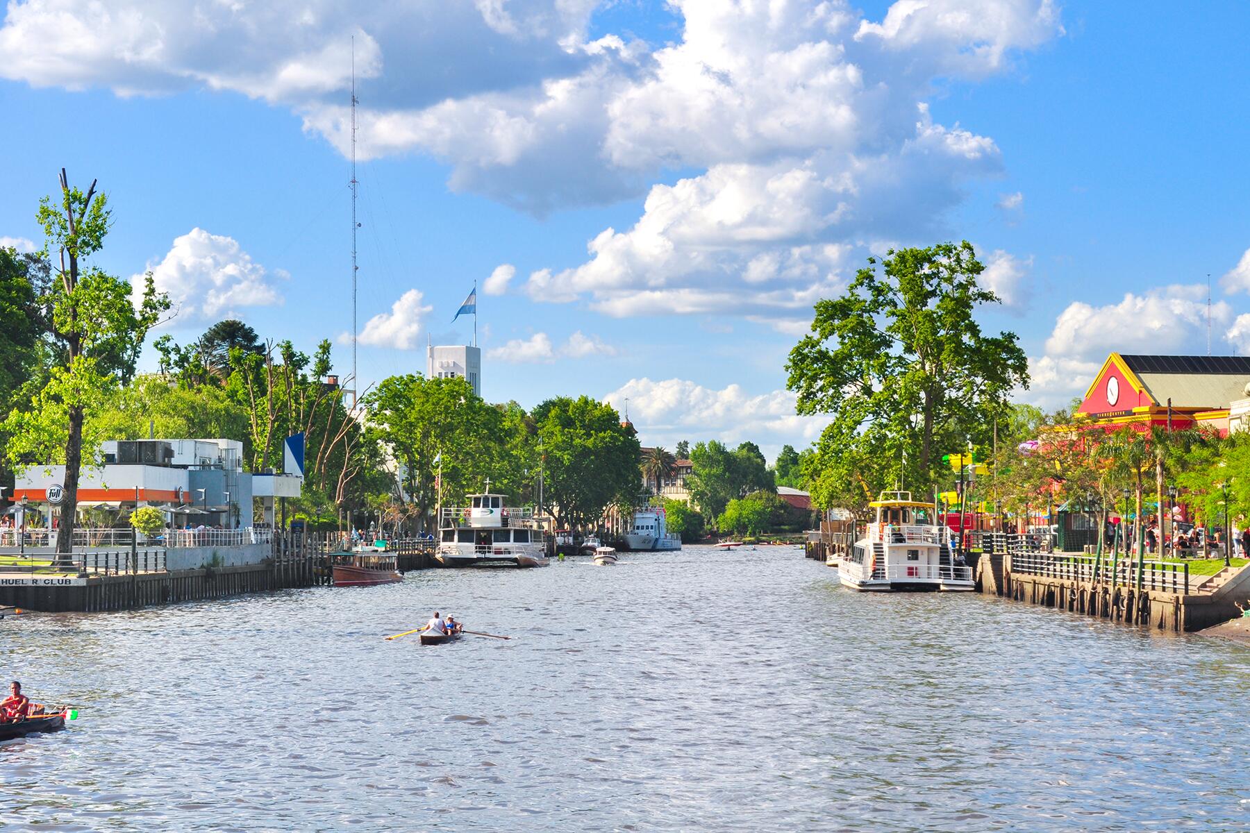05_CanalCities__Tigre_shutterstock_518065549