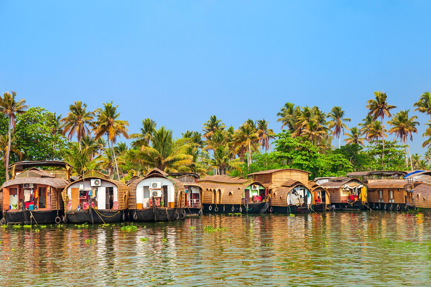 06_CanalCities__Alappuzha_shutterstock_1403794823