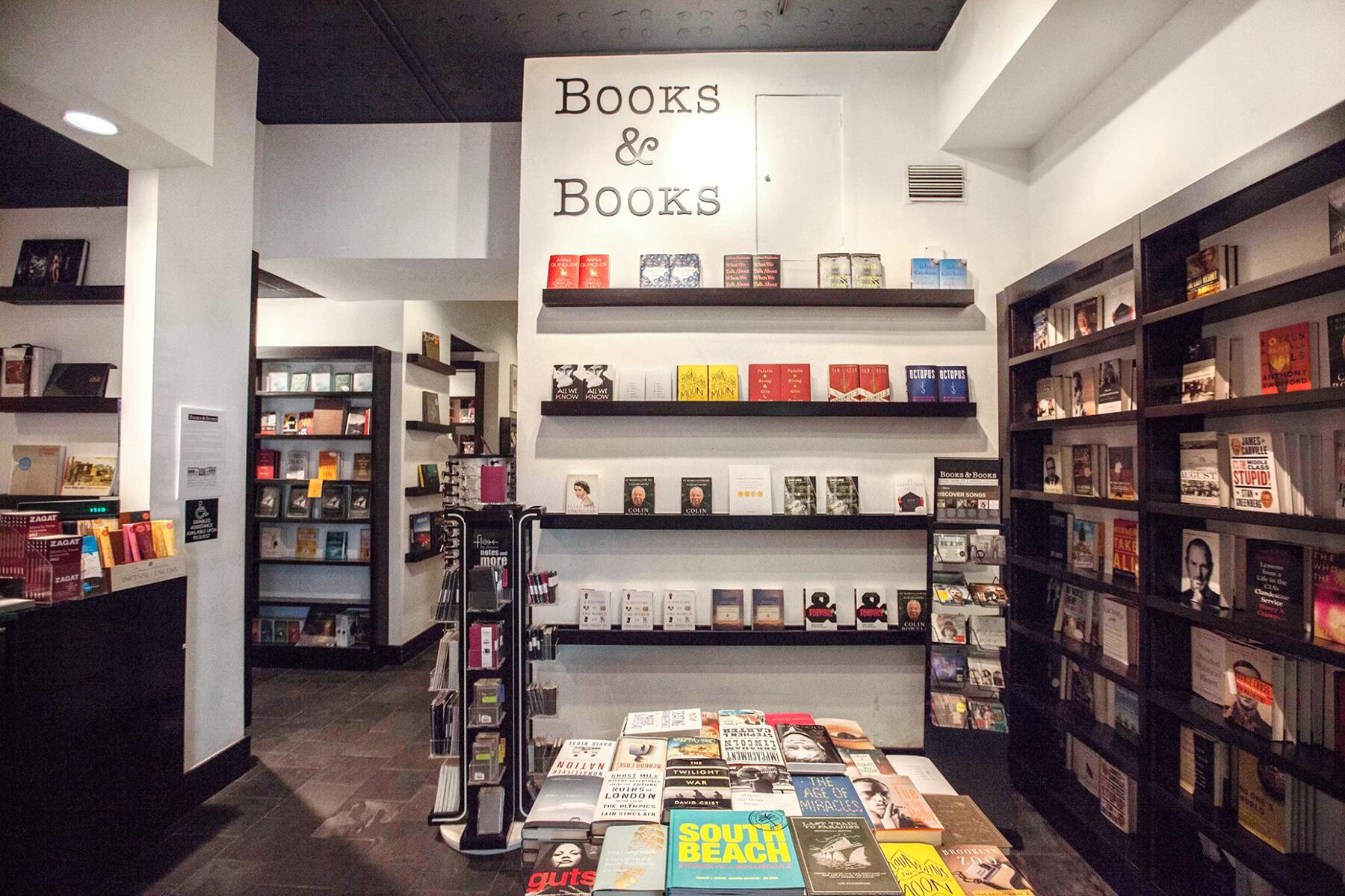 01_EditorsHolidayShopping__BooksandBooks_1.) 104136113_3433567666656765_2526747568211566993_o
