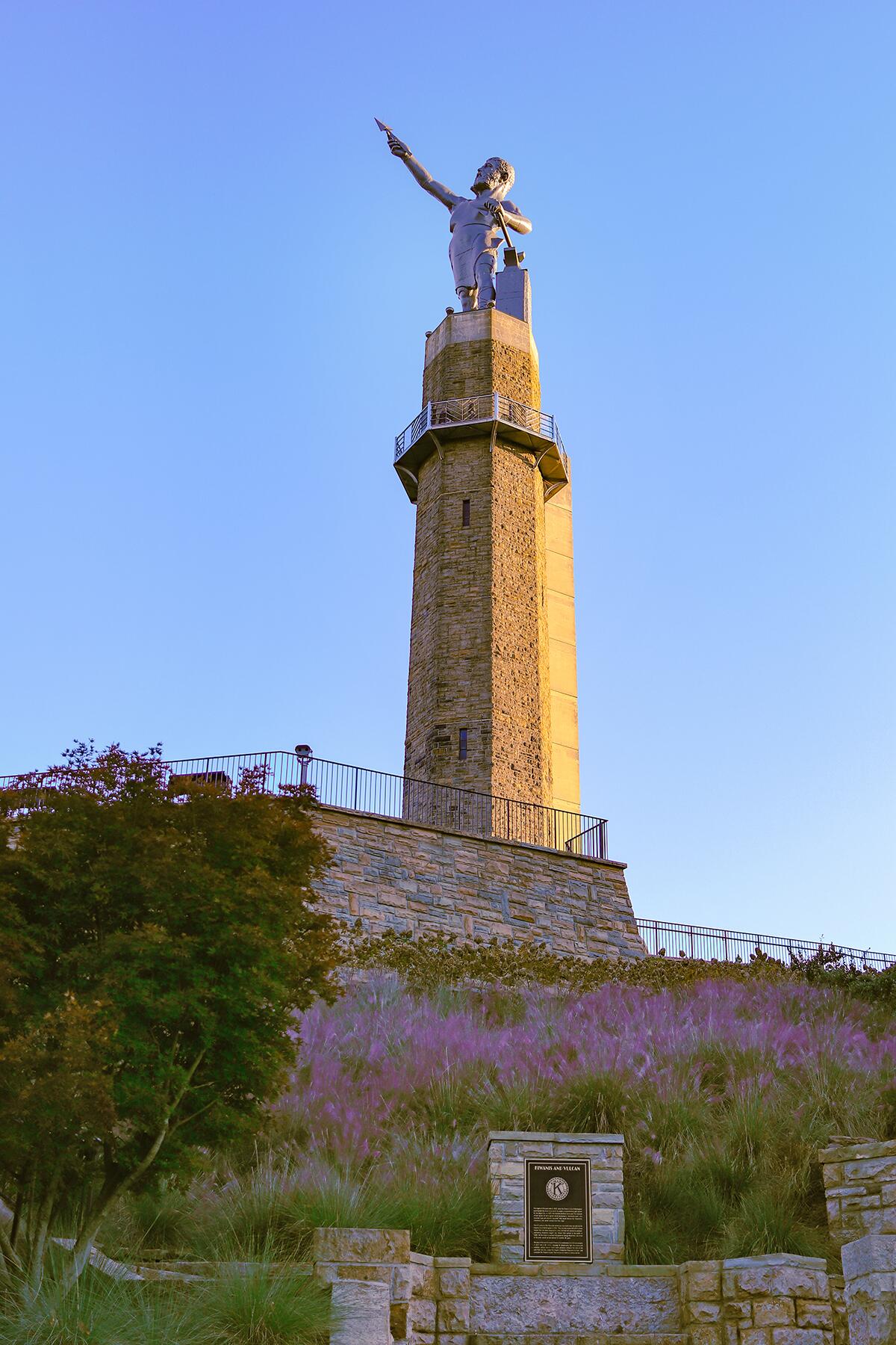 03_PlacesNewDeal__VulcanStatue_shutterstock_1555050242