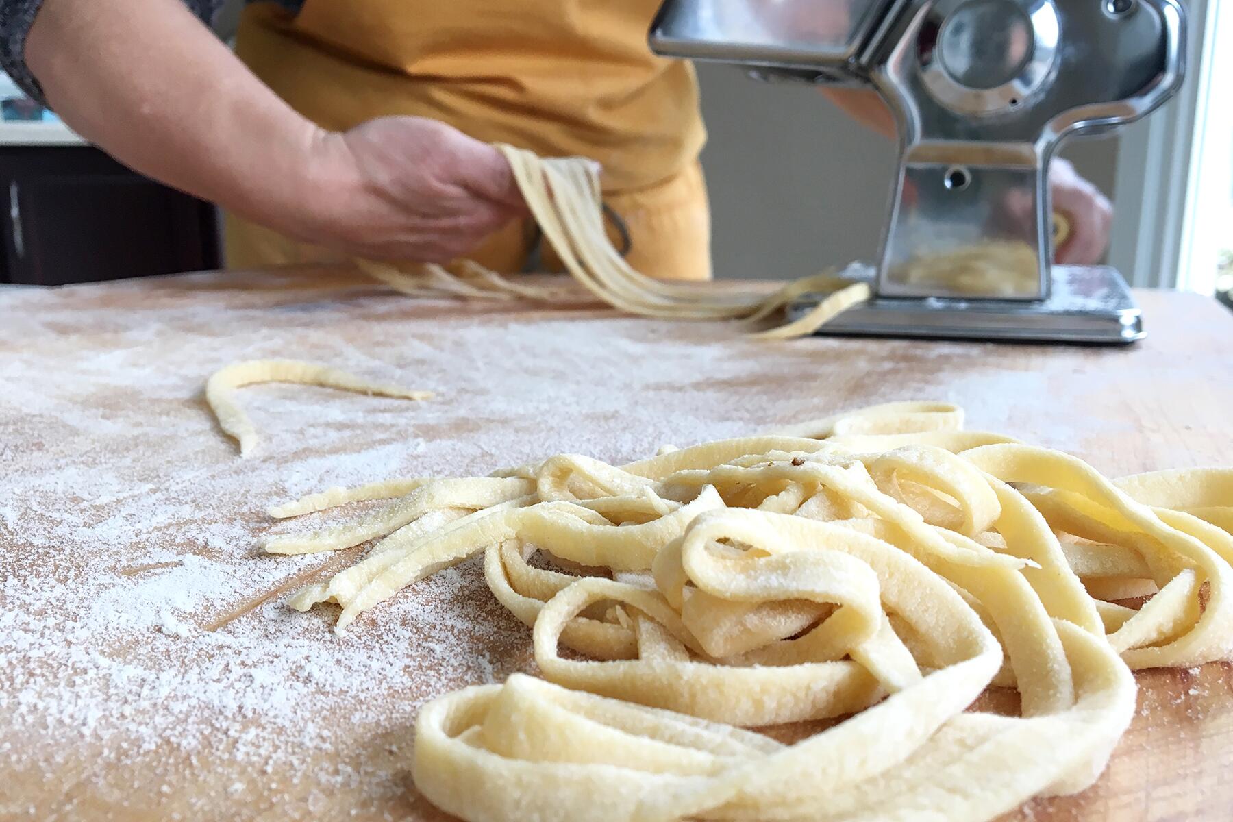 01_EasyTikTokRecipe__PastaFromScratch_shutterstock_1612464721