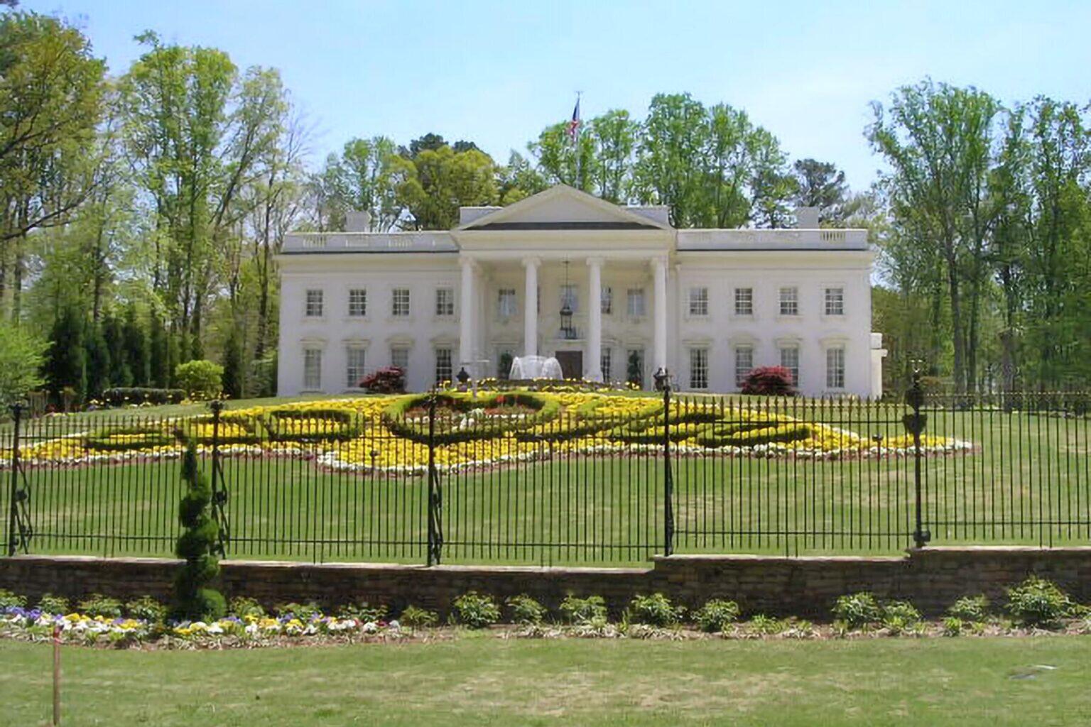 Incredible Replicas of the White House Around the World